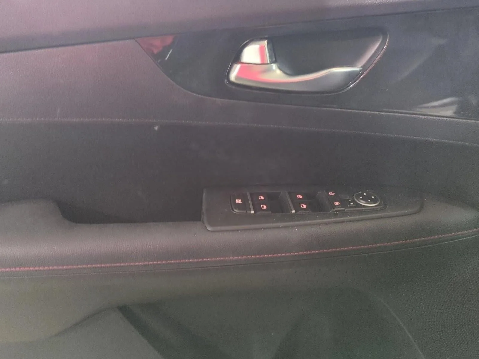 2024 Kia Forte GT Manual photo 11