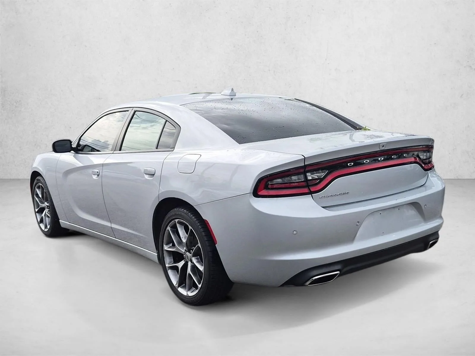 2022 Dodge Charger SXT RWD photo 8