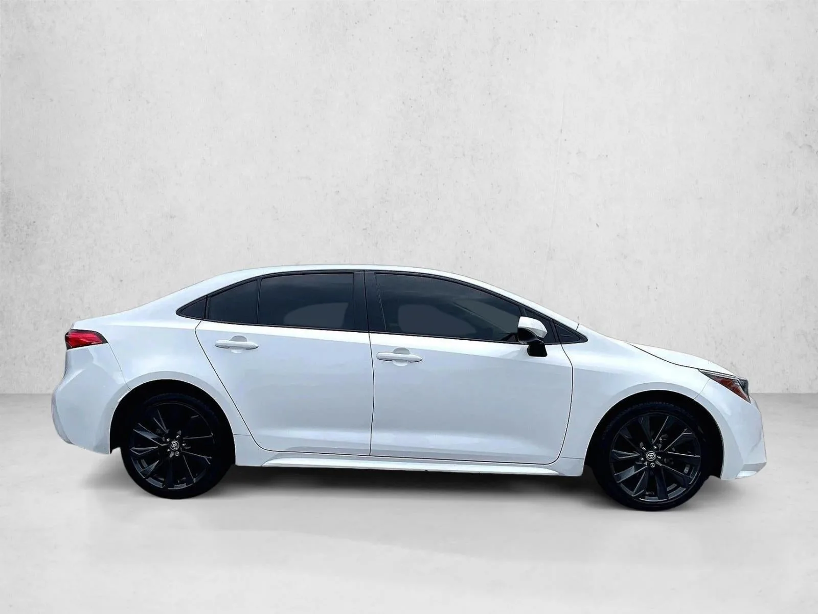 2022 Toyota Corolla LE photo 5