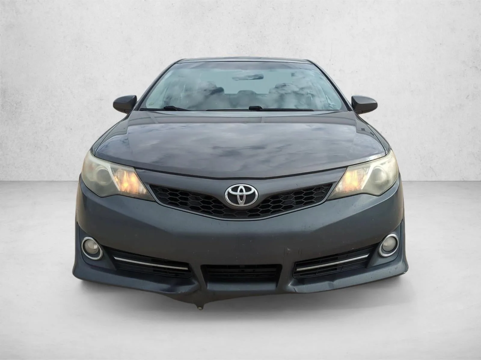 2014 Toyota Camry 4dr Sdn I4 Auto SE (Natl) *Ltd Avail* photo 2