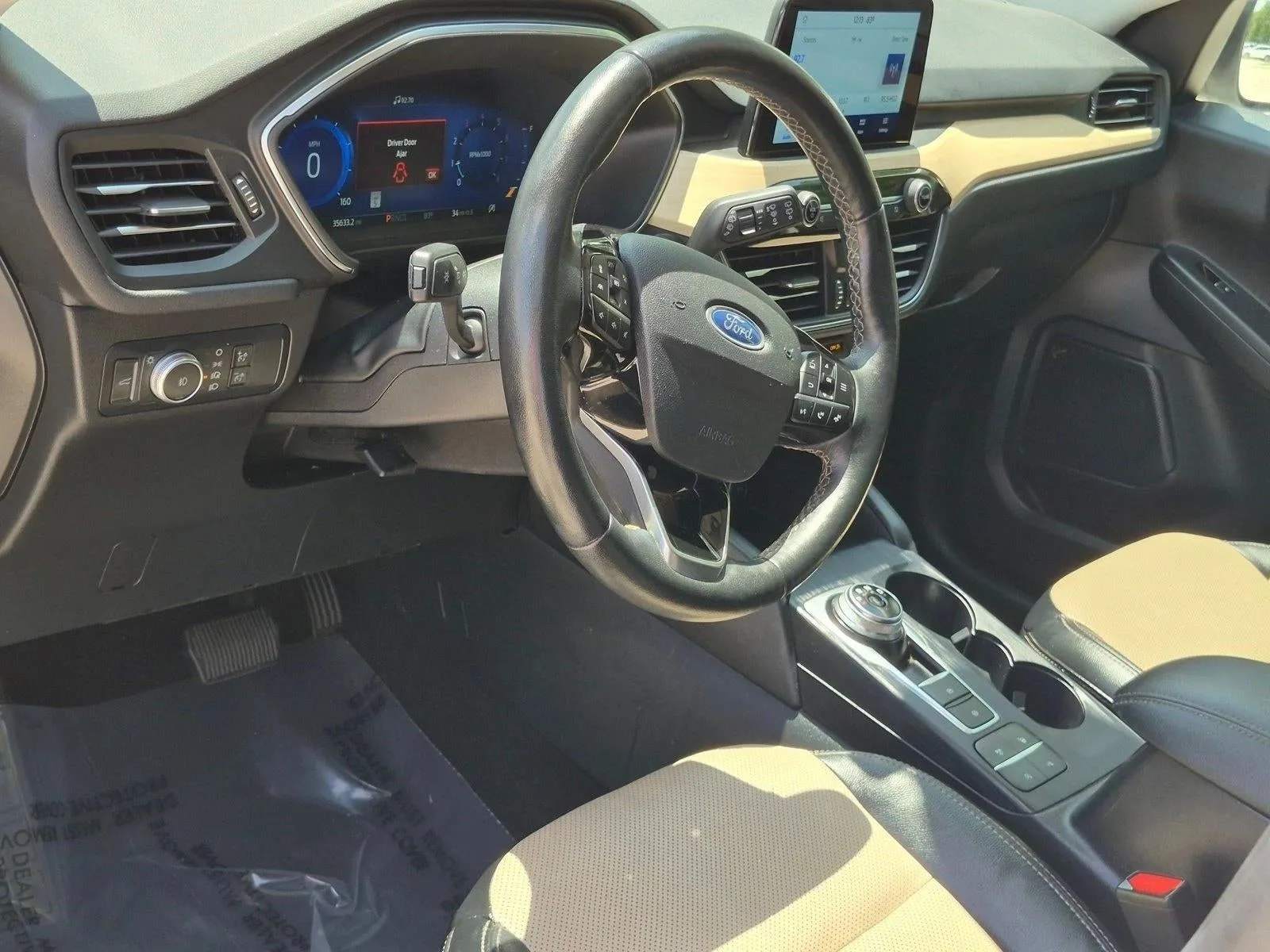 2021 Ford Escape Titanium AWD photo 9