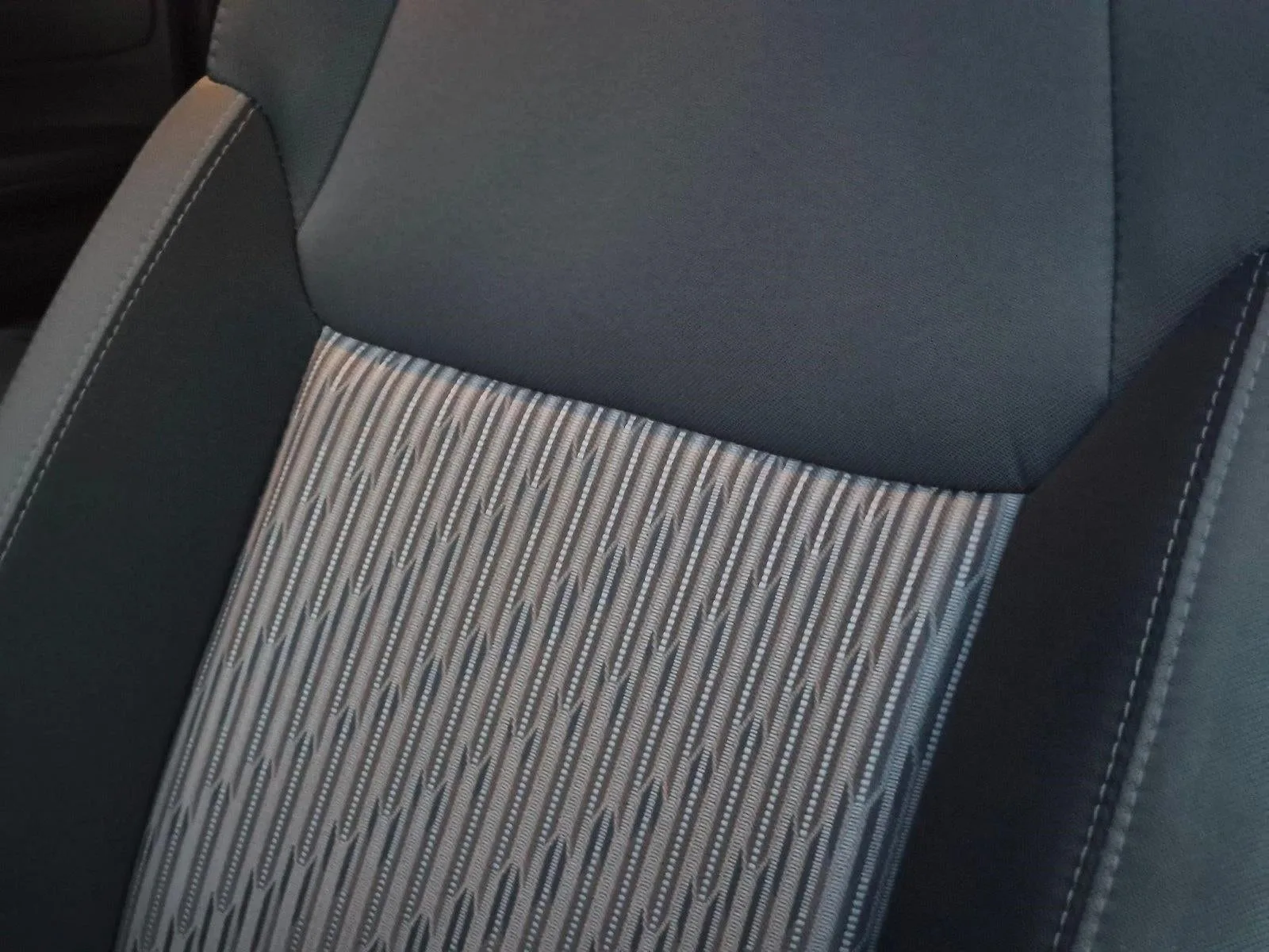 2017 Toyota Tundra 2WD 2WD SR Double Cab 6.5' Bed 4.6L (Natl) photo 11