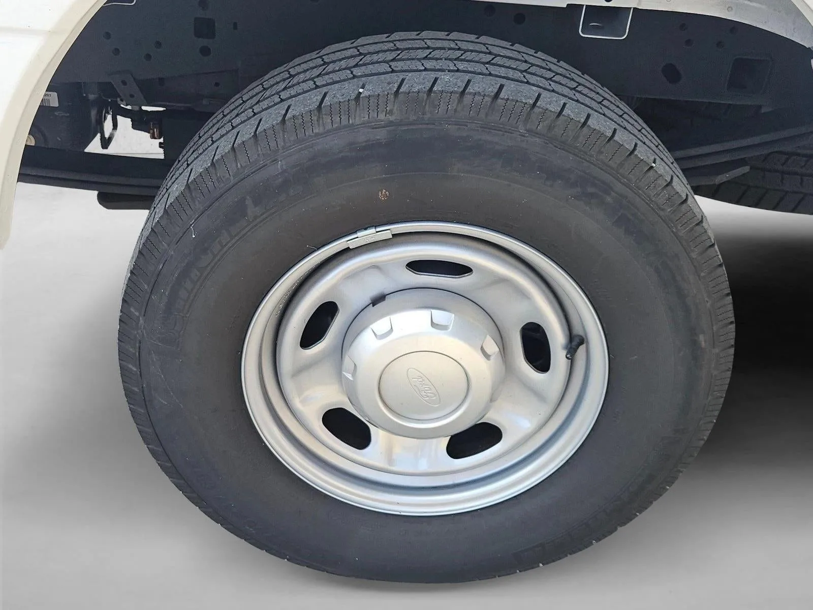 2024 Ford F-250 XL photo 7