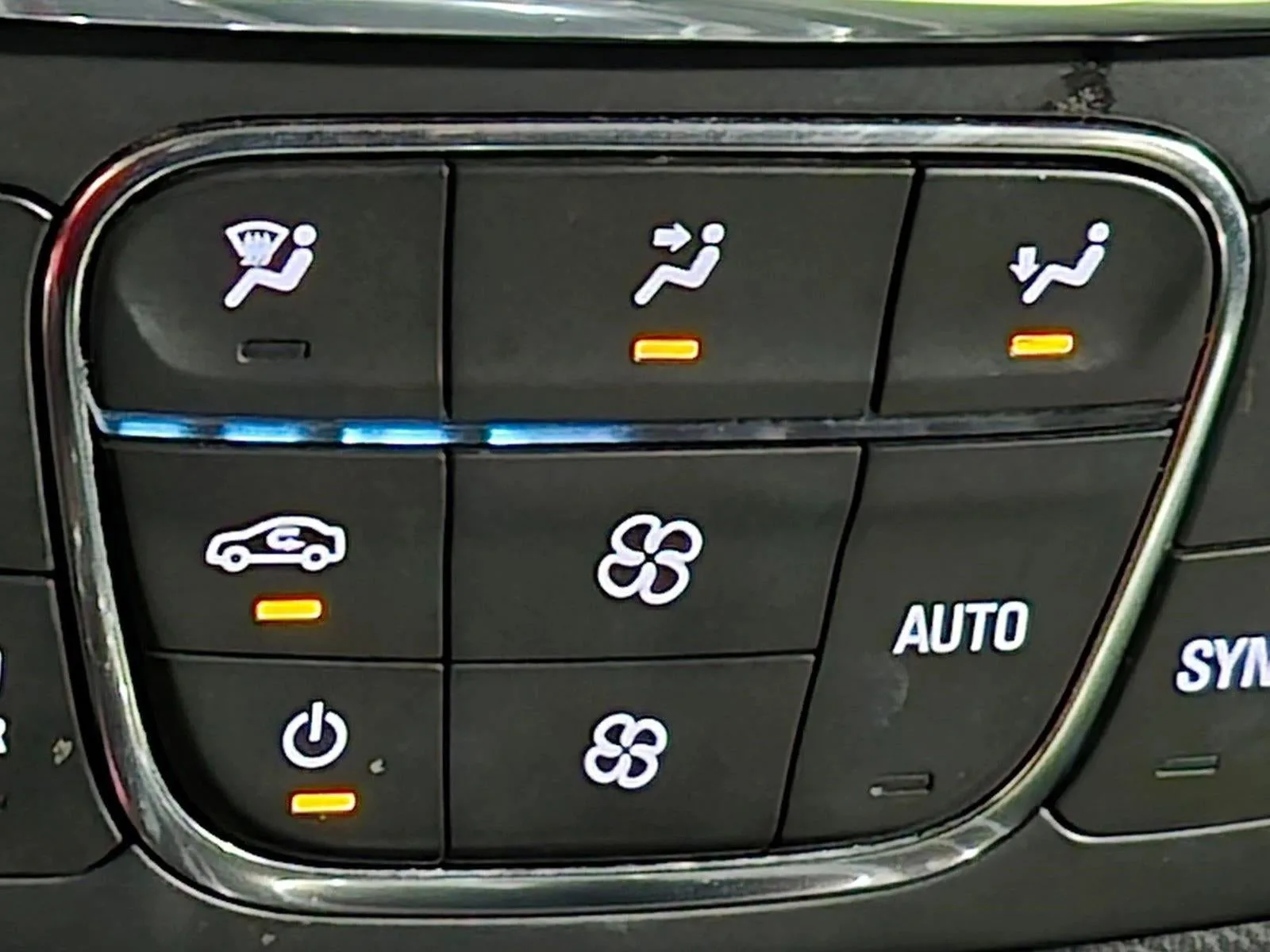 2020 Chevrolet Traverse FWD 1LT photo 9