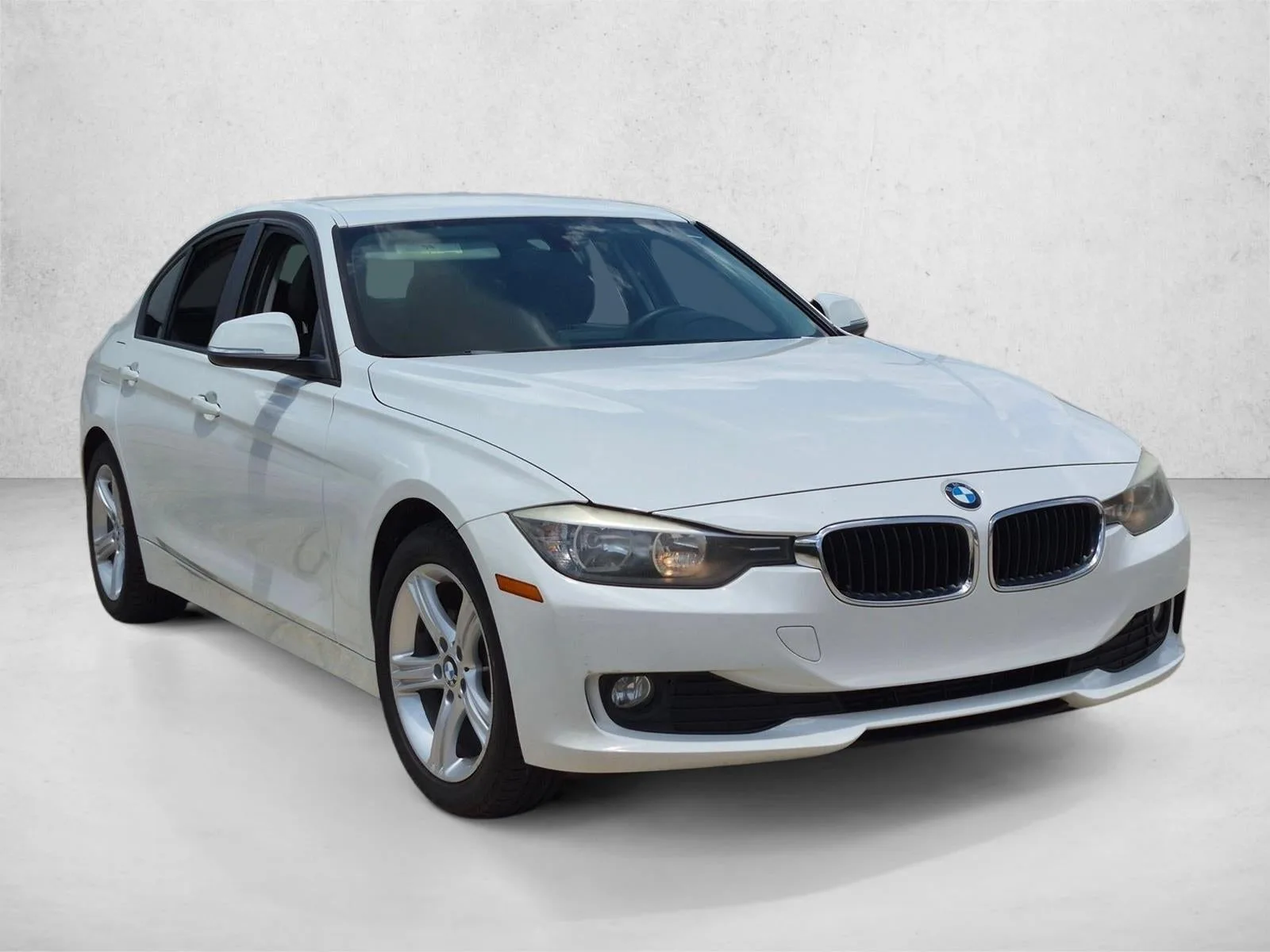2015 BMW 320i Sedan photo 3