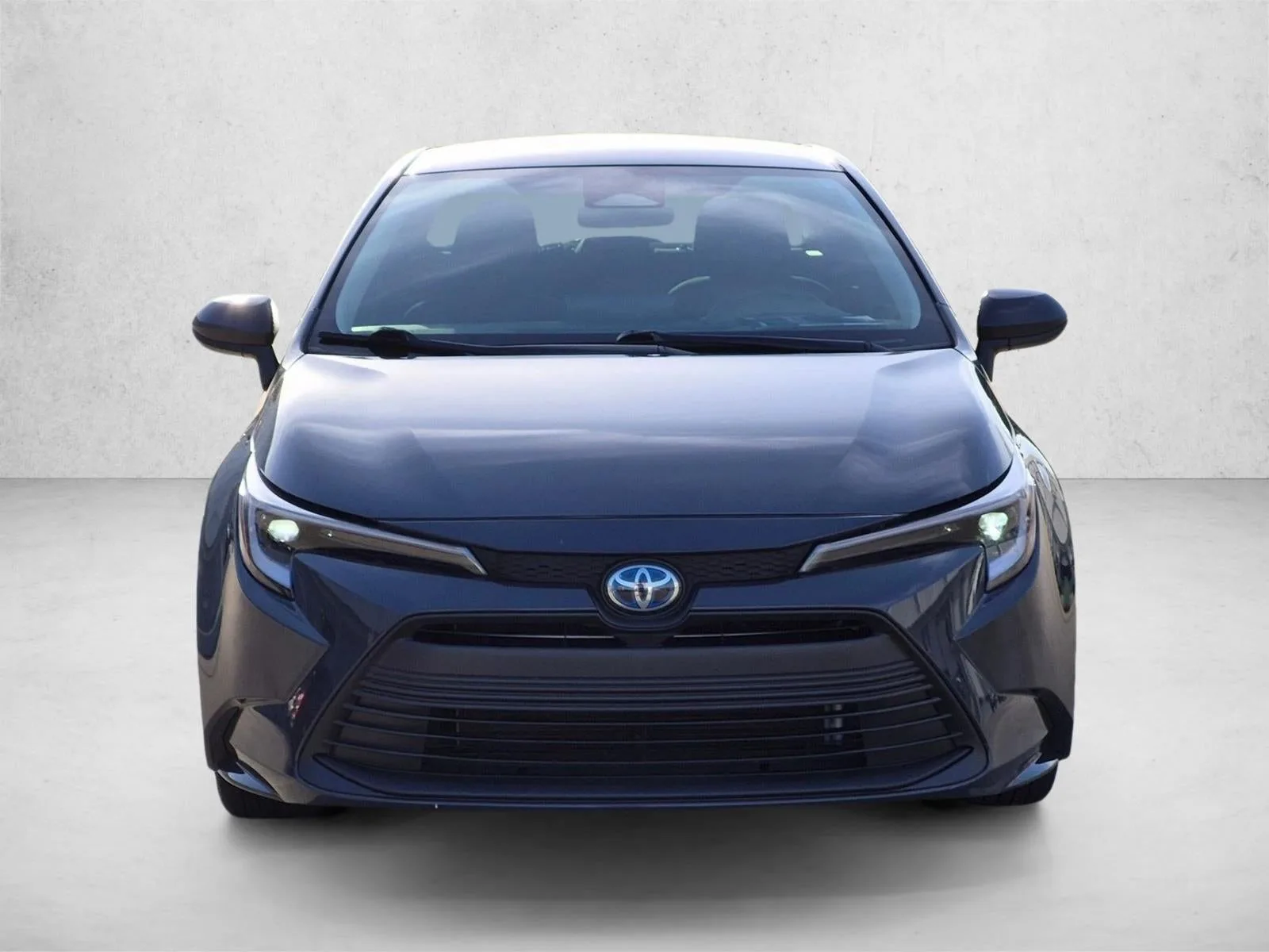 2023 Toyota Corolla Hybrid LE FWD (Natl) photo 2