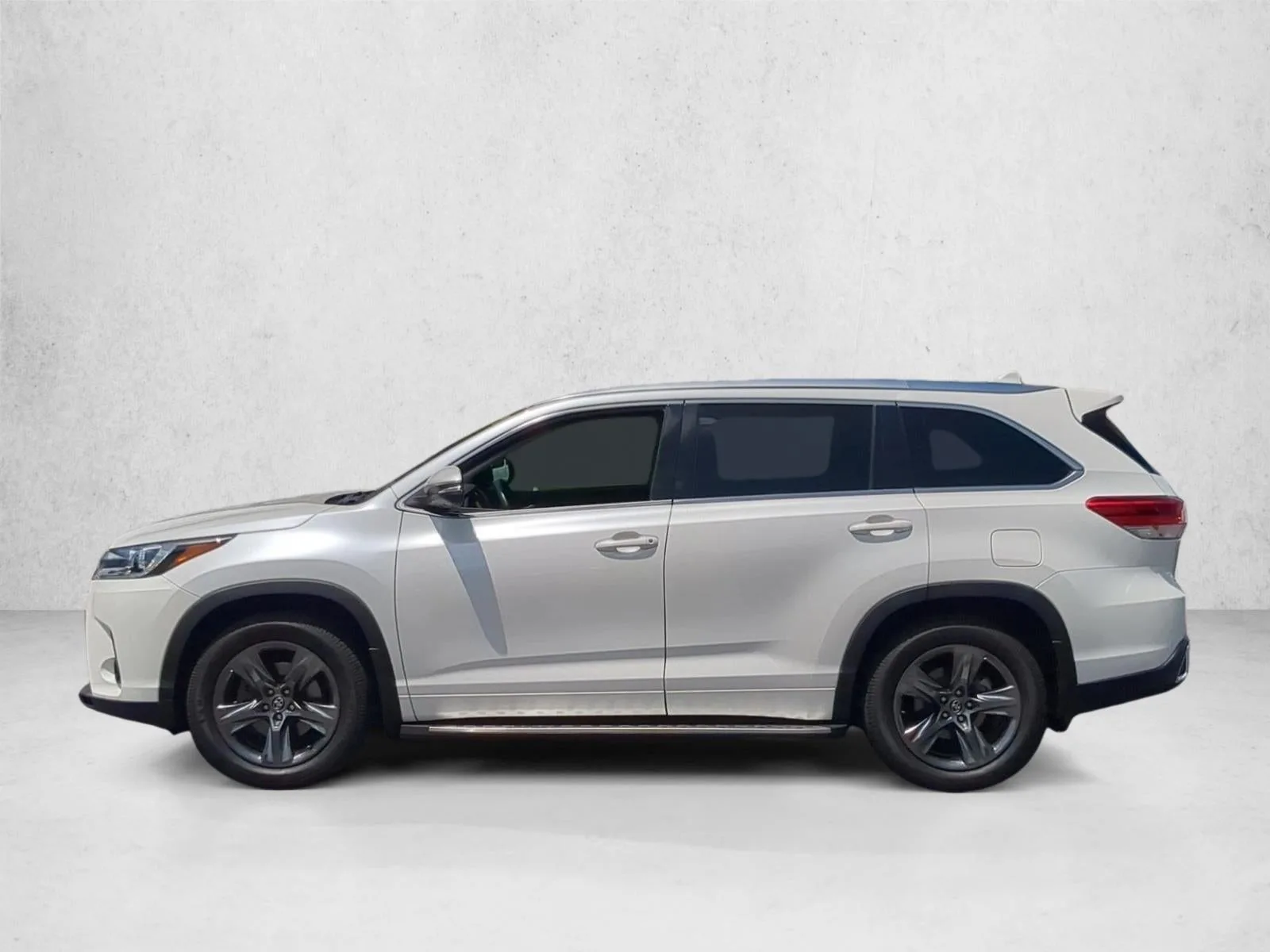 2018 Toyota Highlander Limited Platinum photo 9