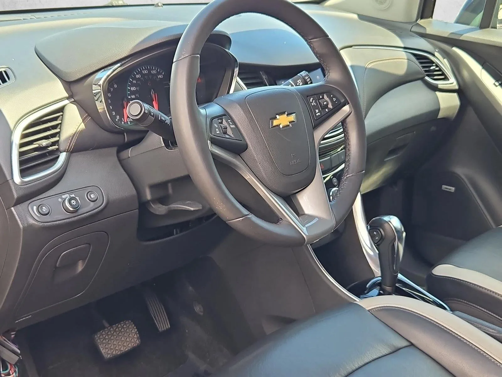 2019 Chevrolet Trax FWD 4dr Premier photo 10
