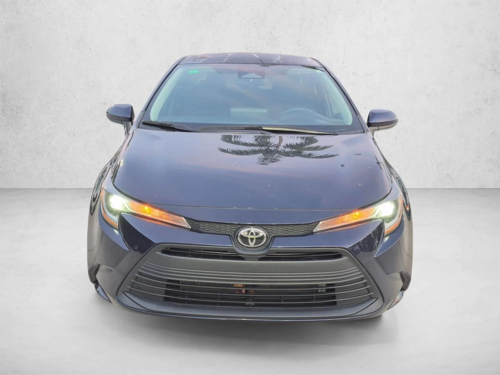 2023 Toyota Corolla LE CVT (Natl) photo 2