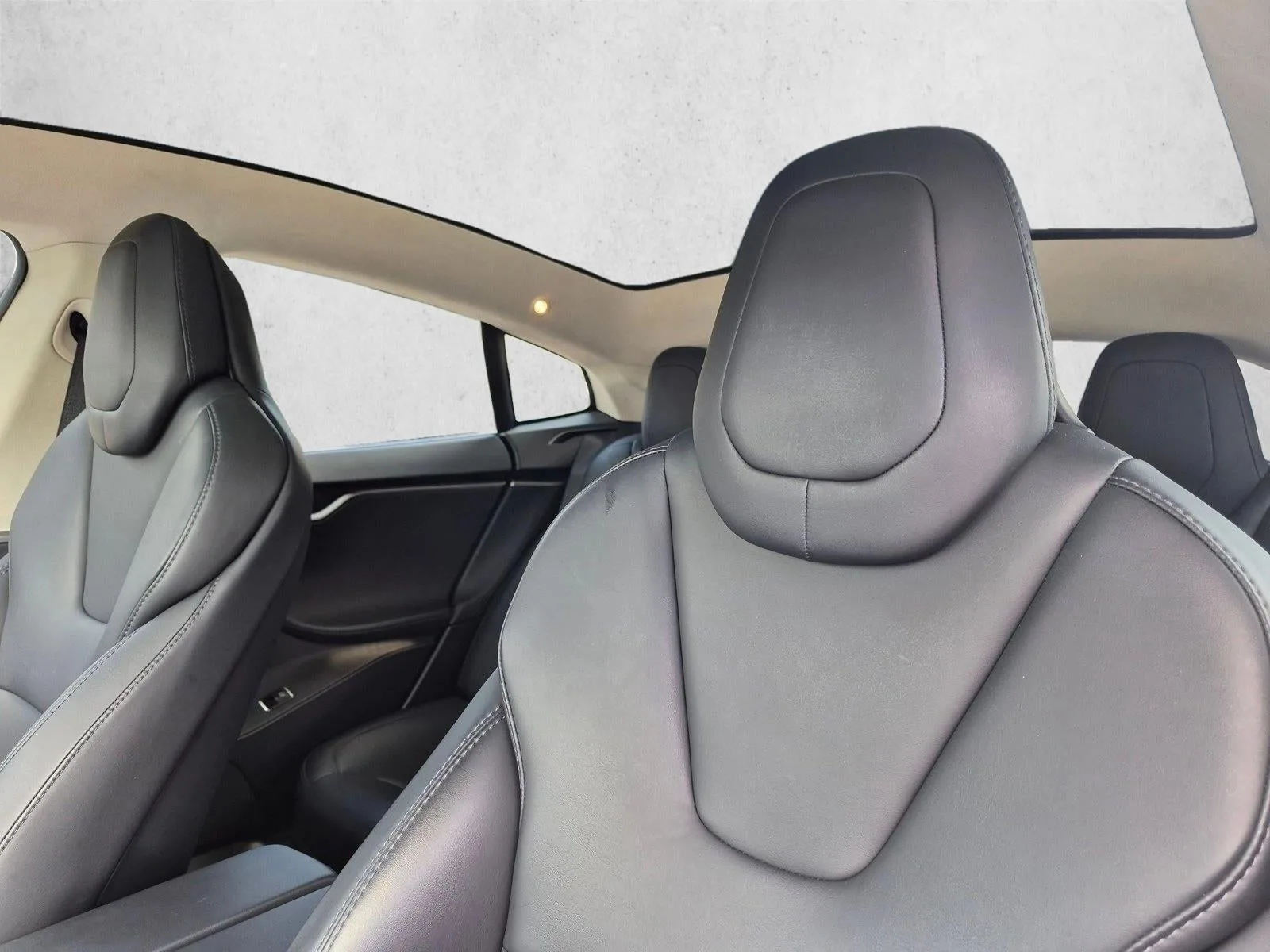 2018 Tesla Model S 75D AWD photo 4