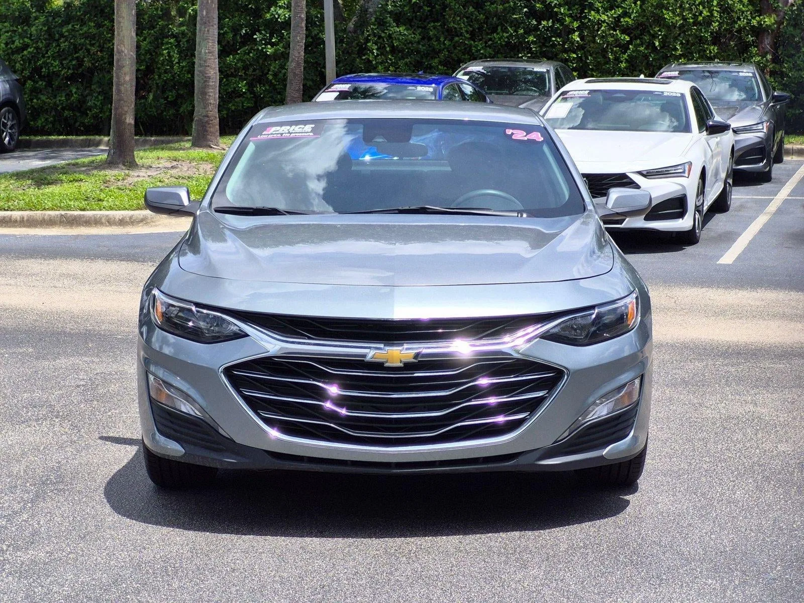2024 Chevrolet Malibu LT photo 2