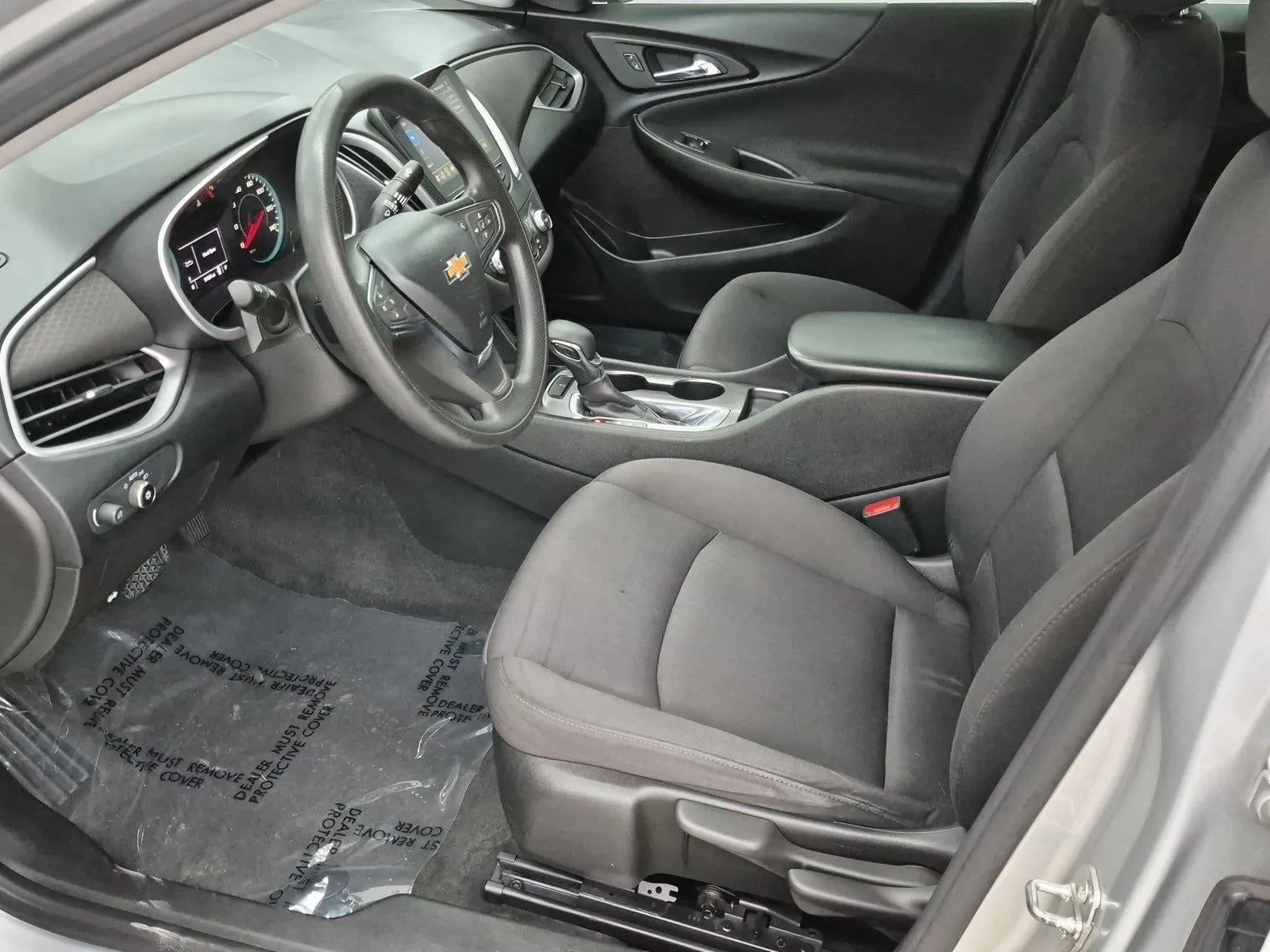 2021 Chevrolet Malibu LS photo 12