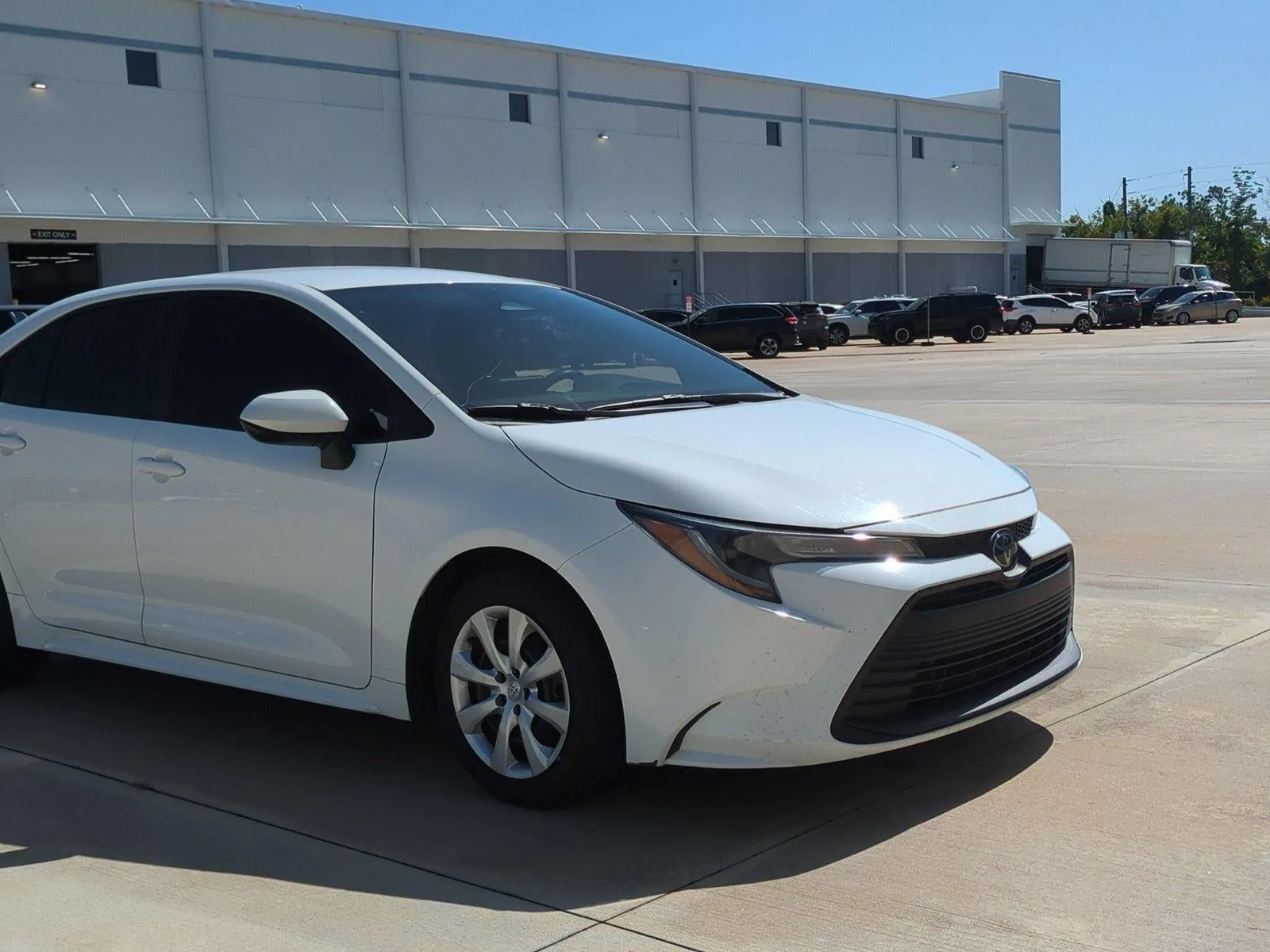 2024 Toyota Corolla LE CVT (Natl) photo 3
