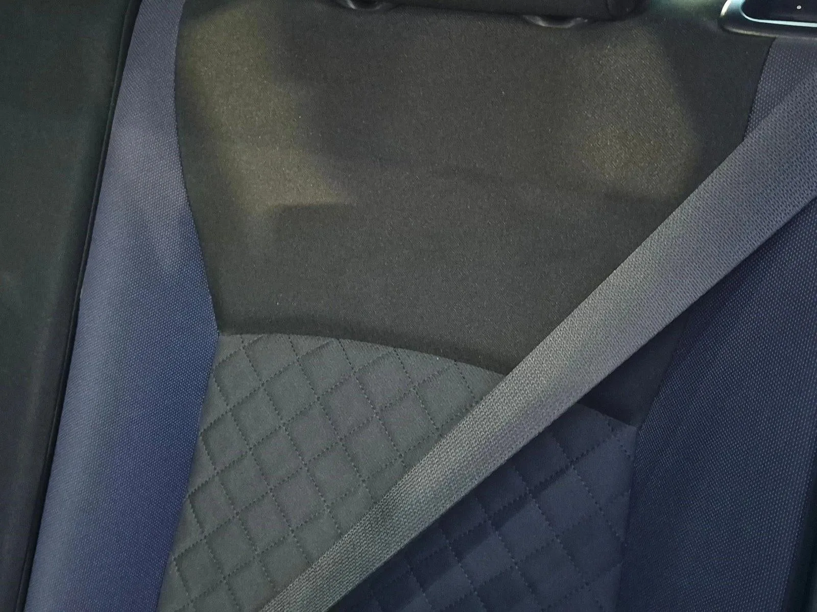 2021 Toyota C-HR XLE FWD (Natl) photo 11