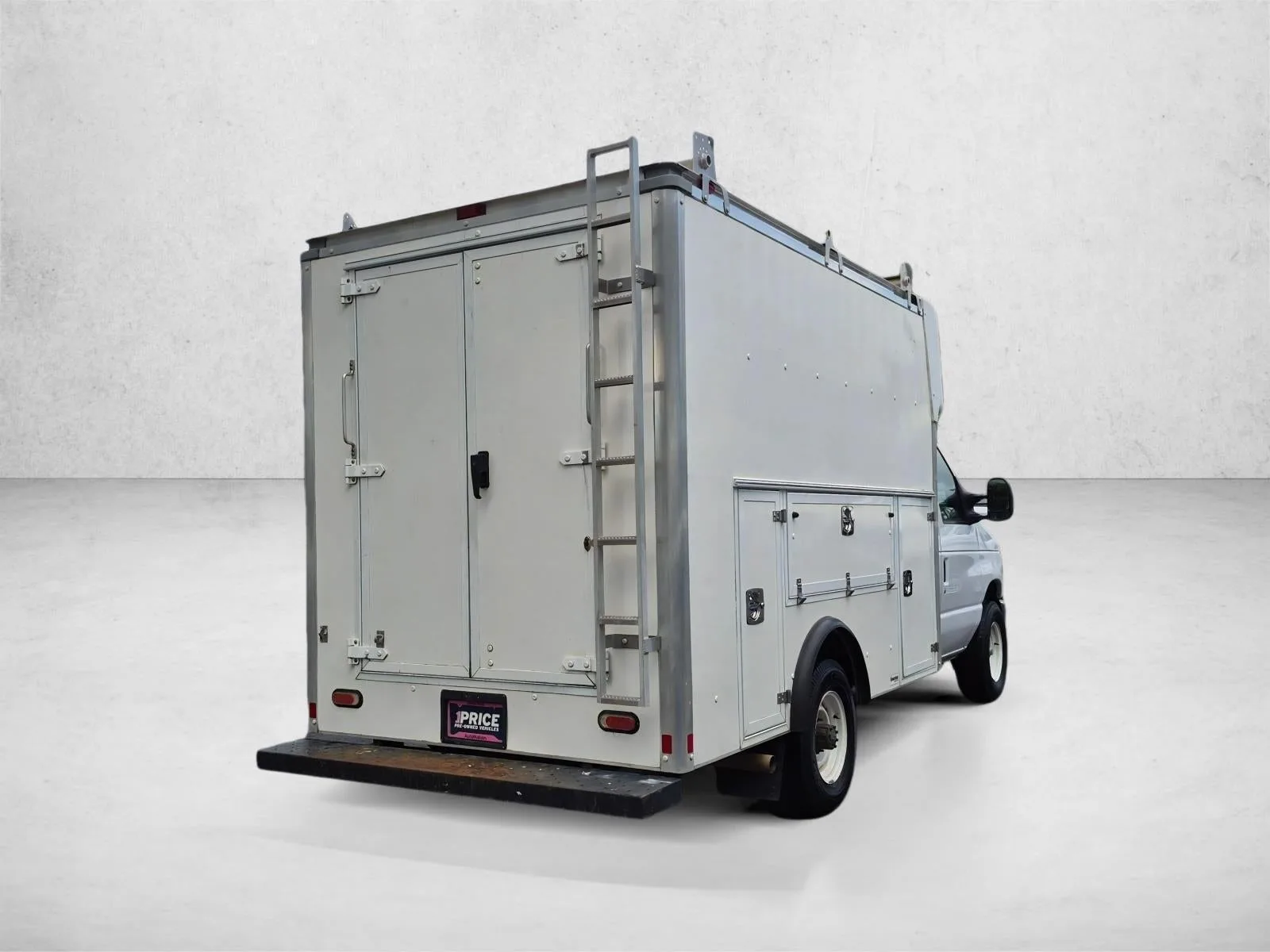 2018 Ford E-Series Cutaway Base photo 5