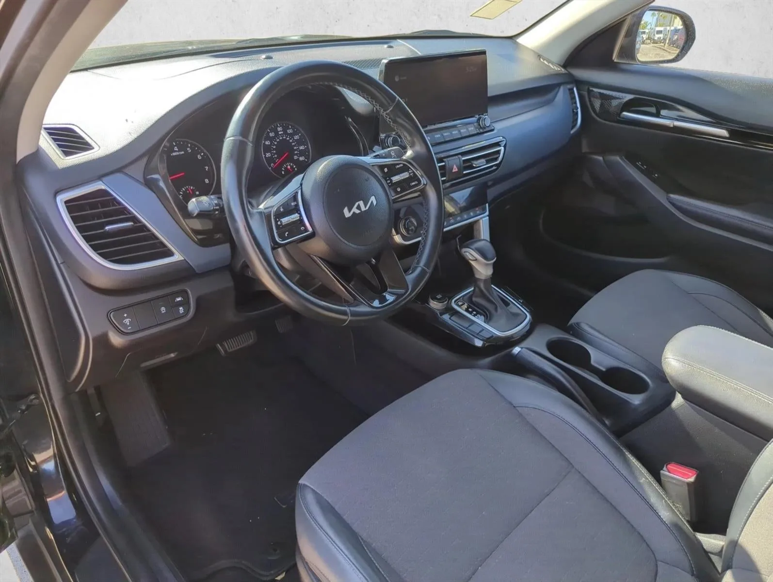 2022 Kia Seltos S IVT FWD photo 8