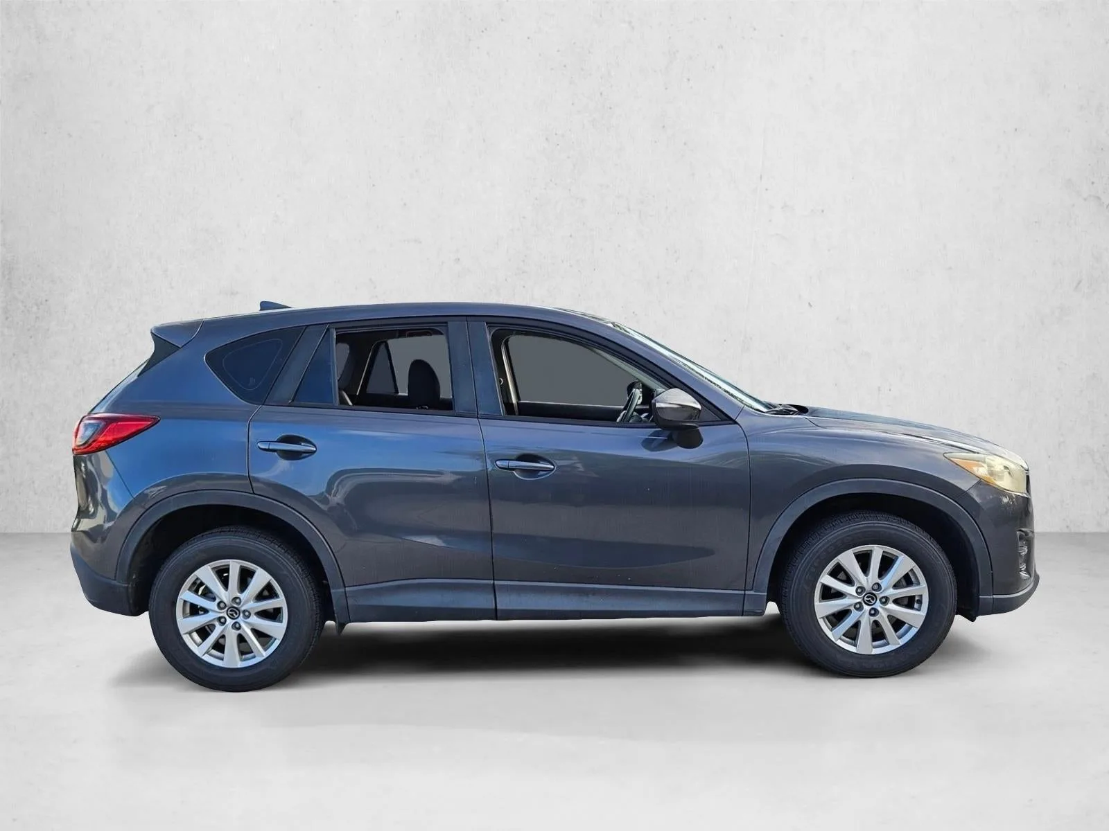 2016 Mazda CX-5 FWD 4dr Auto Sport photo 2