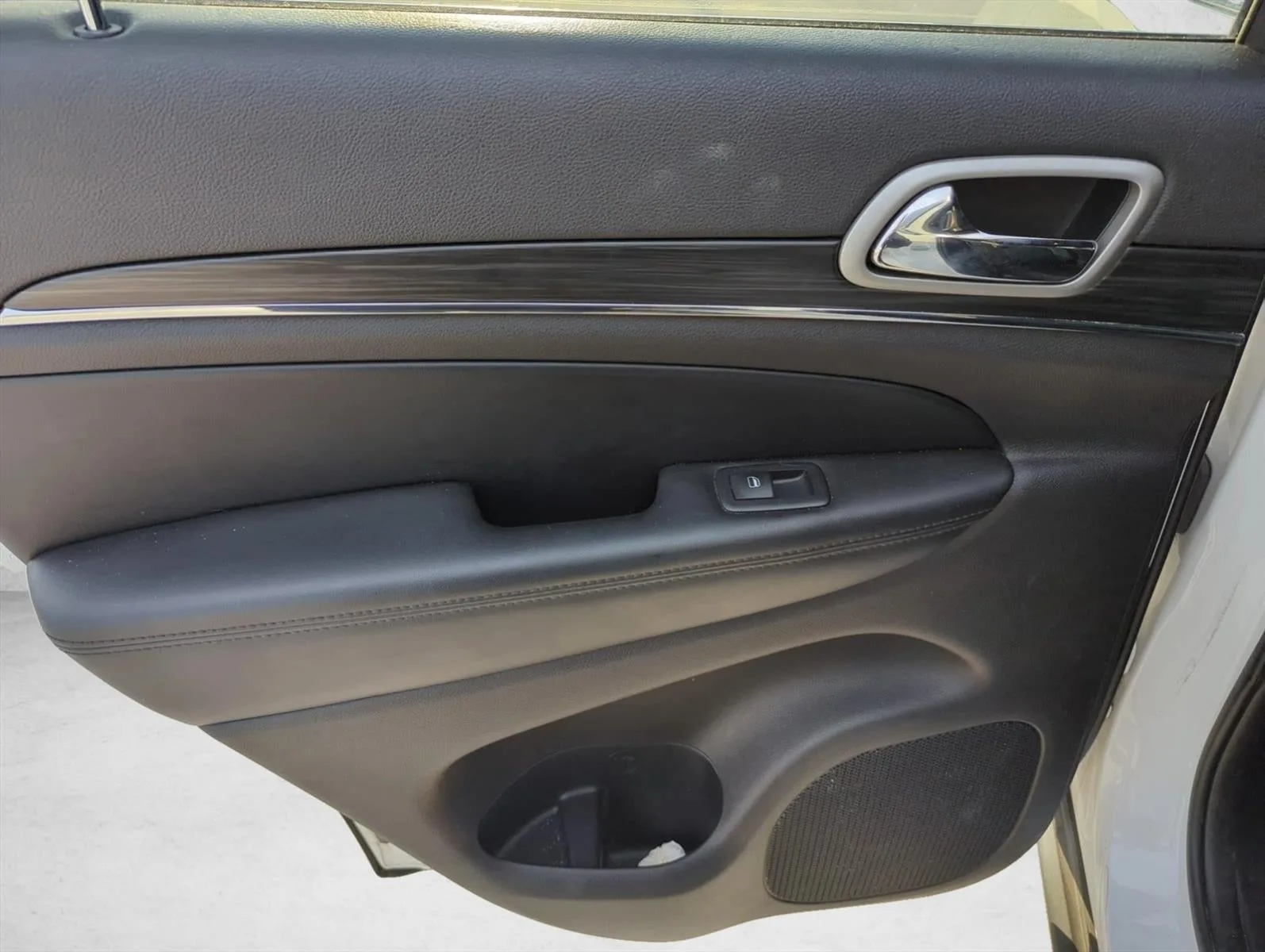 2020 Jeep Grand Cherokee Limited 4x4 photo 9
