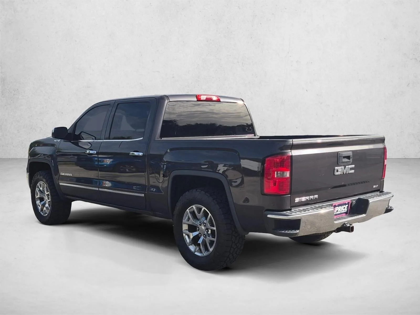 2014 GMC Sierra 1500 Crew Cab Short Box 4-Wheel Drive SLT photo 7