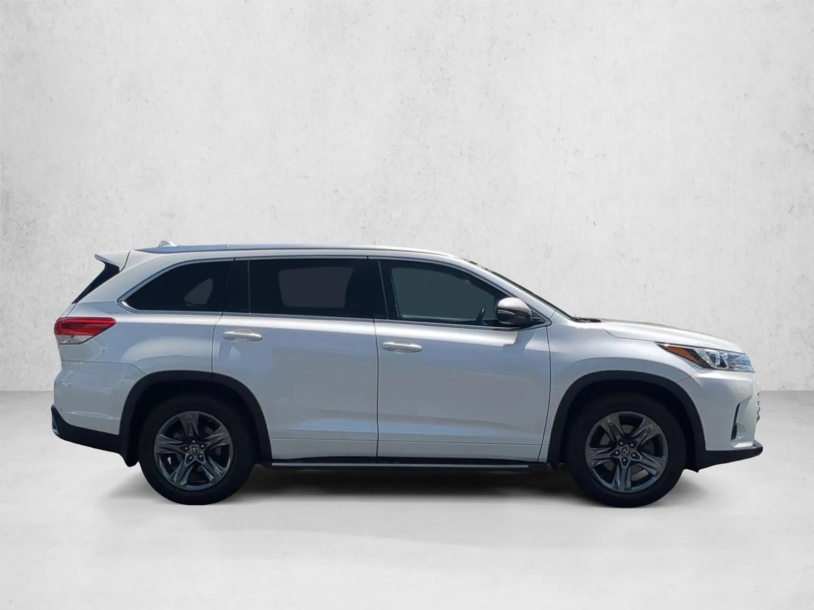 2018 Toyota Highlander Limited Platinum photo 4