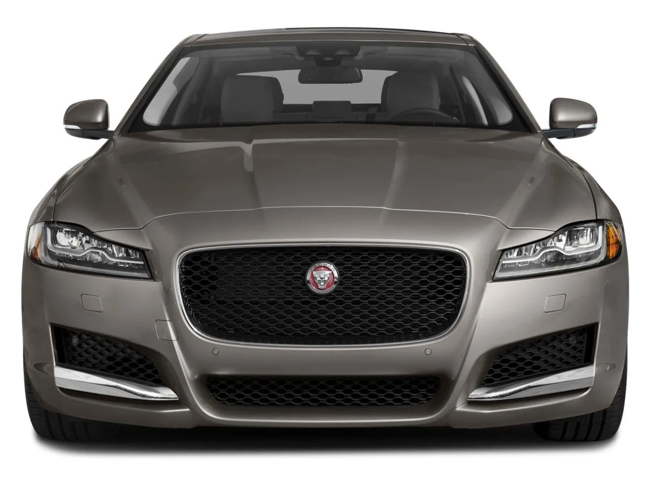 2018 Jaguar XF Sedan 25t Premium RWD photo 9