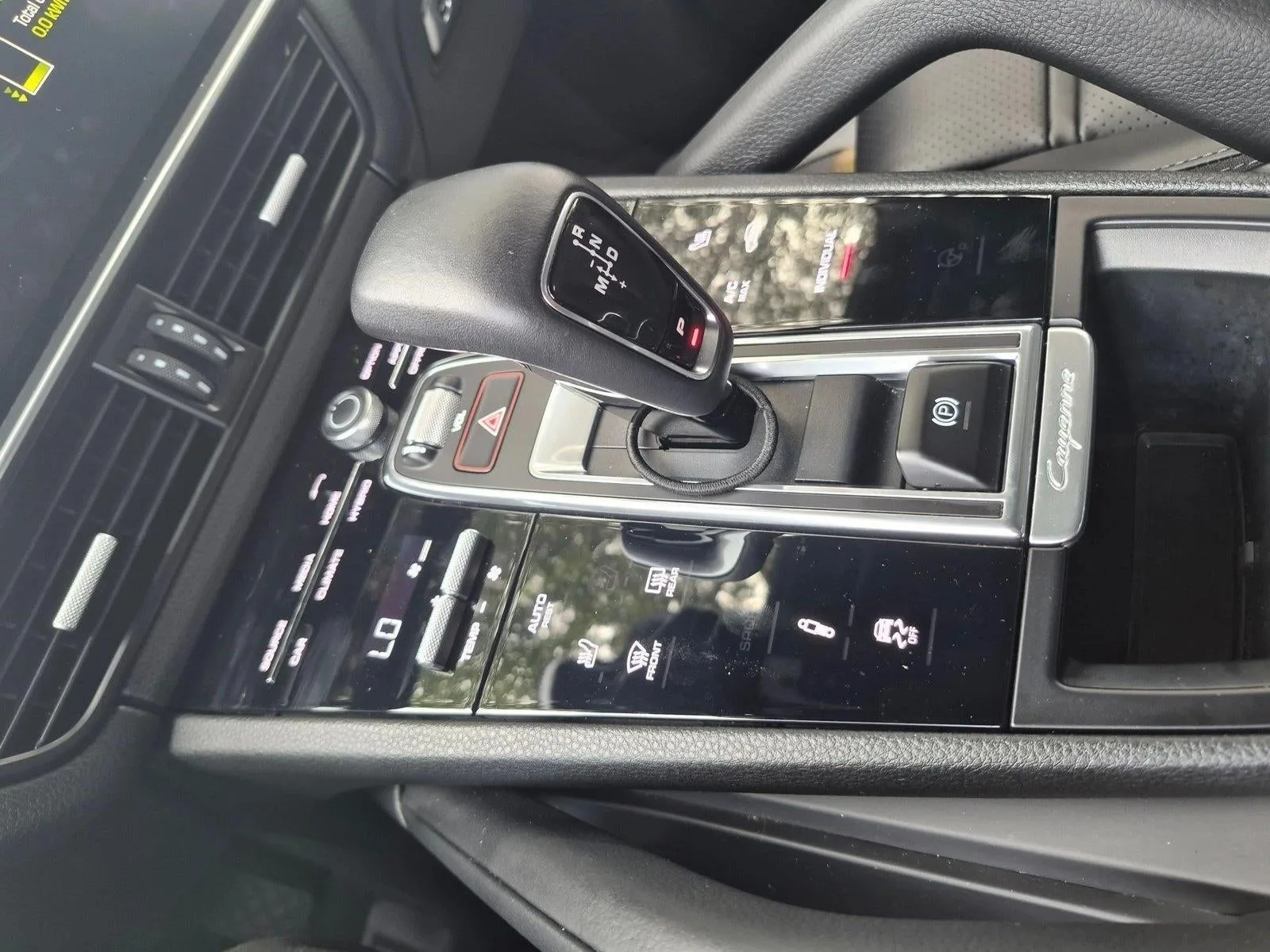 2020 Porsche Cayenne E-Hybrid E-Hybrid photo 12