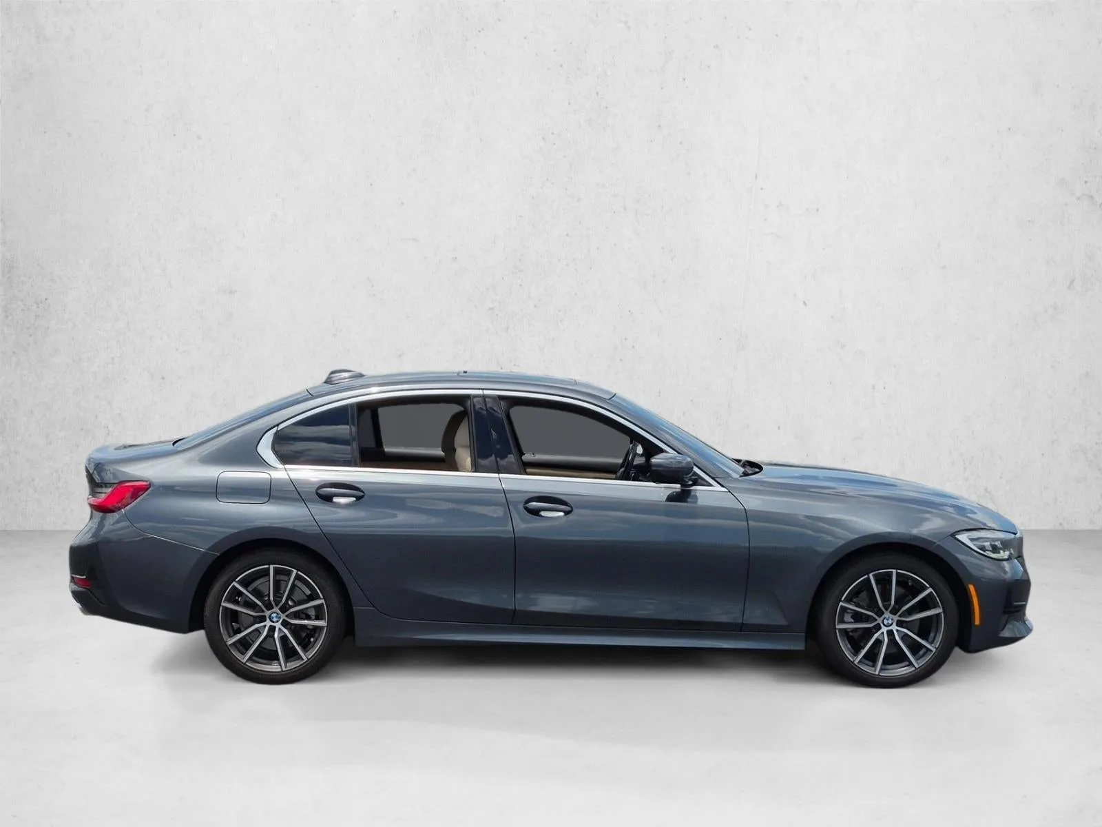 2020 BMW 330i Base photo 4