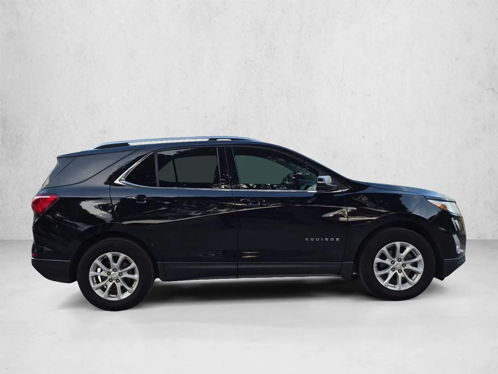2019 Chevrolet Equinox LT photo 4