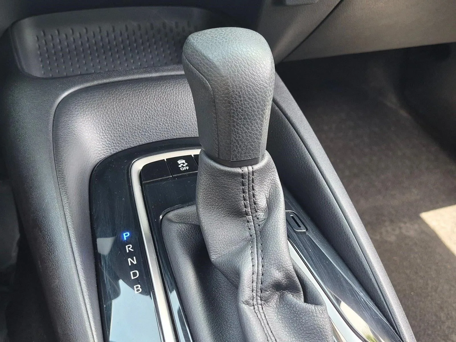 2024 Toyota Corolla LE CVT (Natl) photo 11
