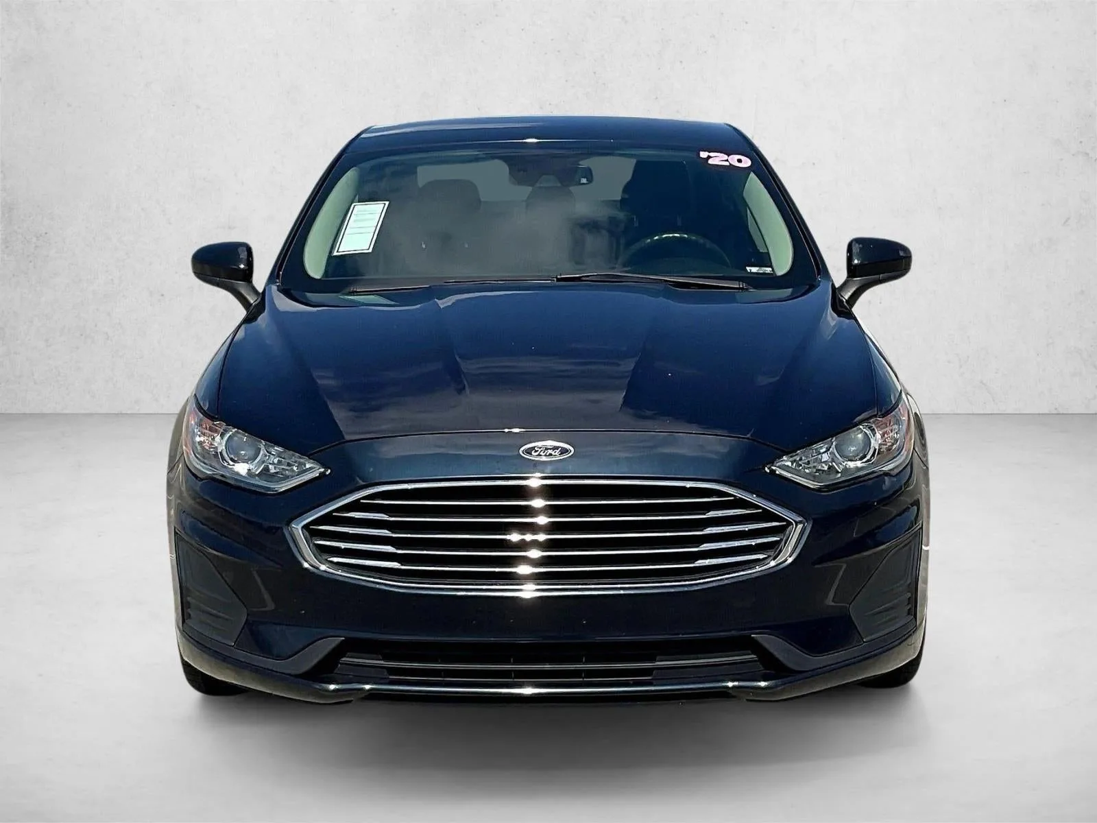 2020 Ford Fusion SE FWD photo 3