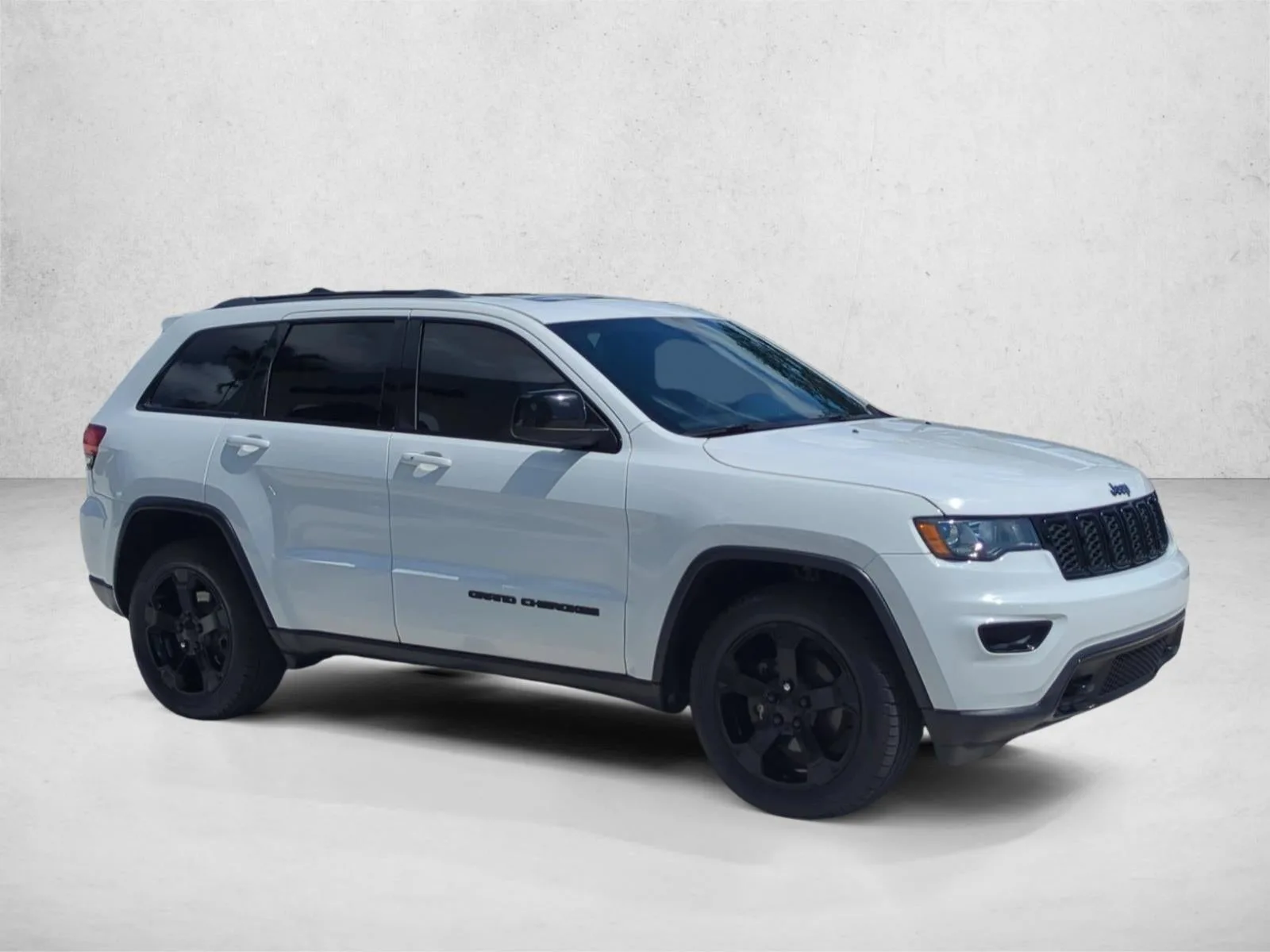2018 Jeep Grand Cherokee Upland 4x4 *Ltd Avail* photo 3