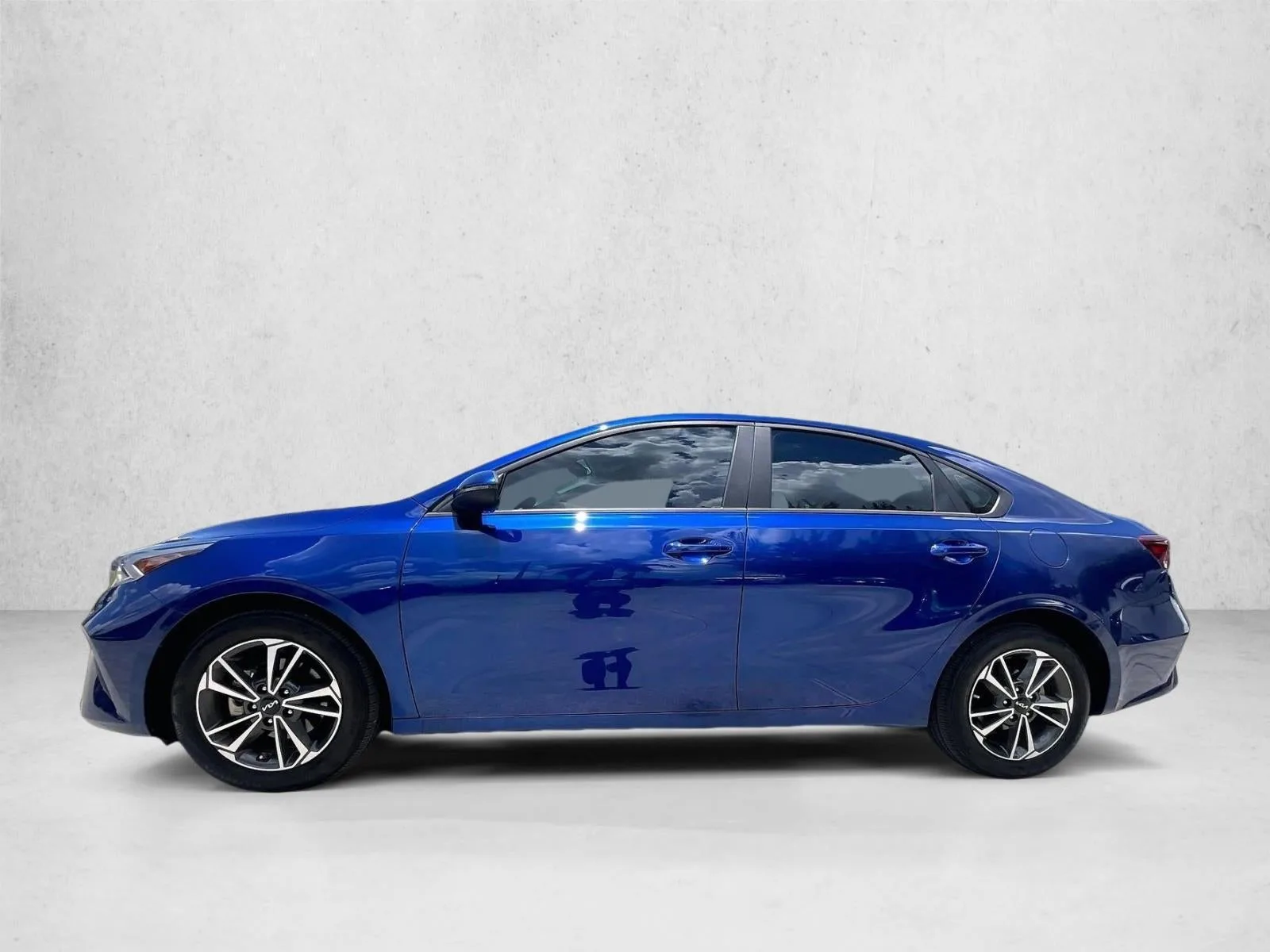 2024 Kia Forte LXS photo 6