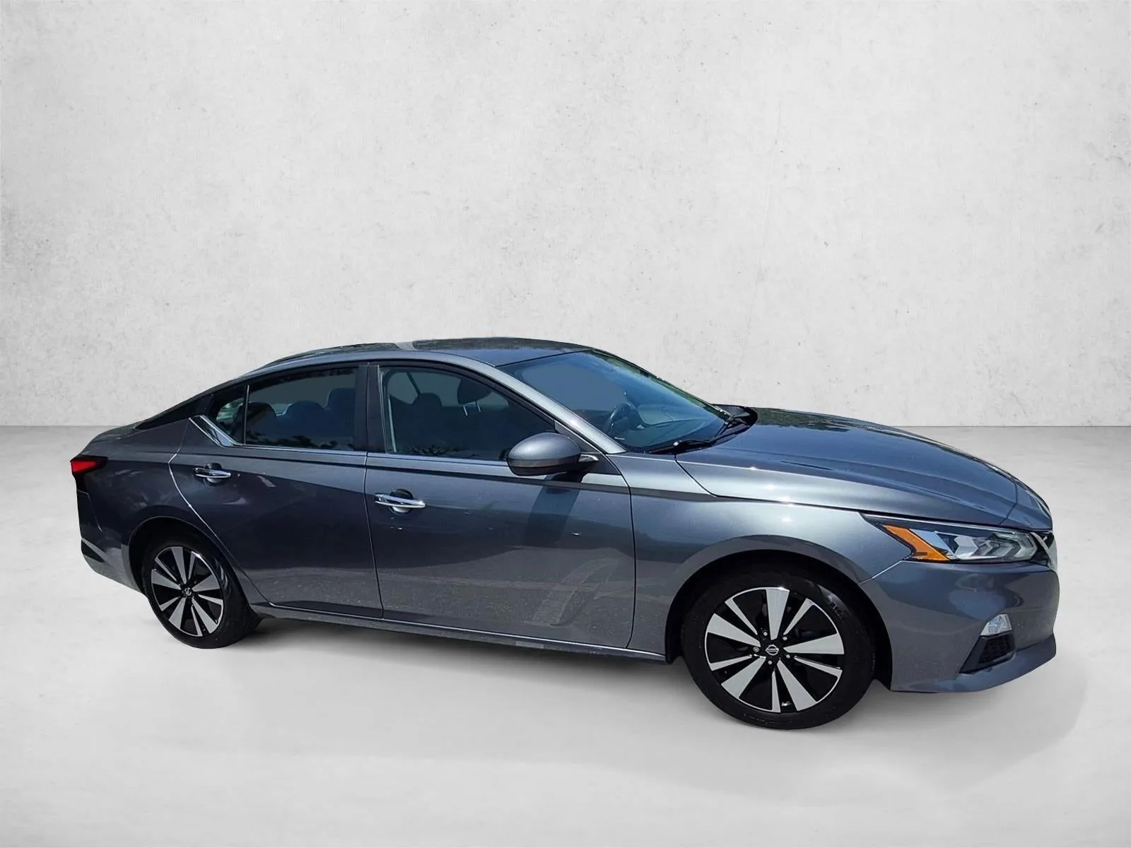 2022 Nissan Altima 2.5 SV Sedan photo 4