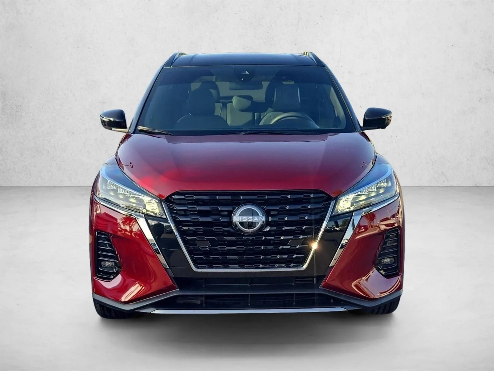 2024 Nissan Kicks SR FWD photo 2