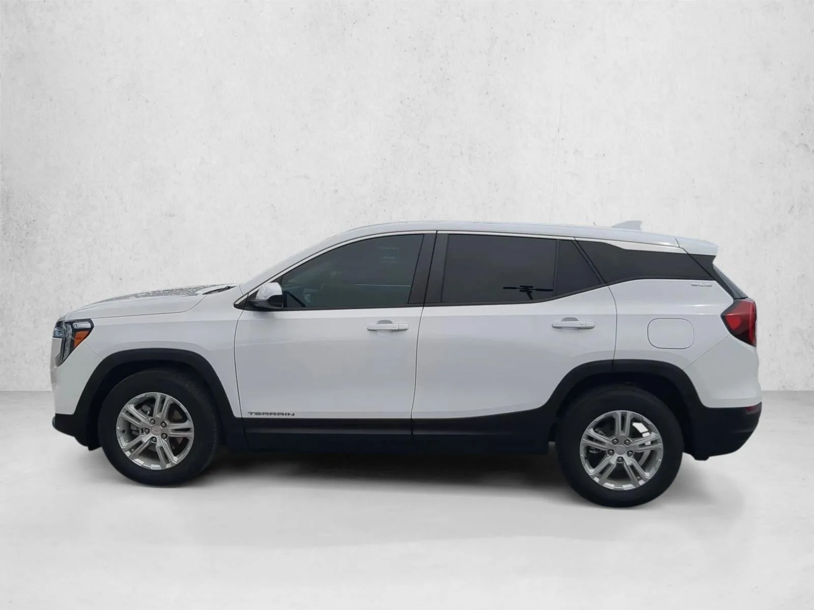 2023 GMC Terrain SLE photo 9