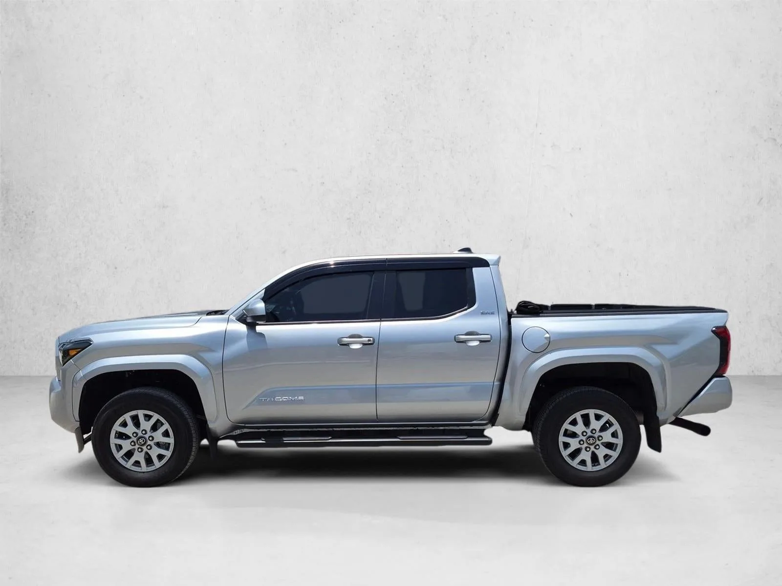 2025 Toyota Tacoma 2WD SR5 photo 8