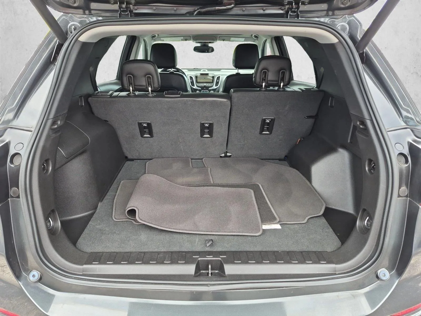 2018 Chevrolet Equinox Premier photo 6