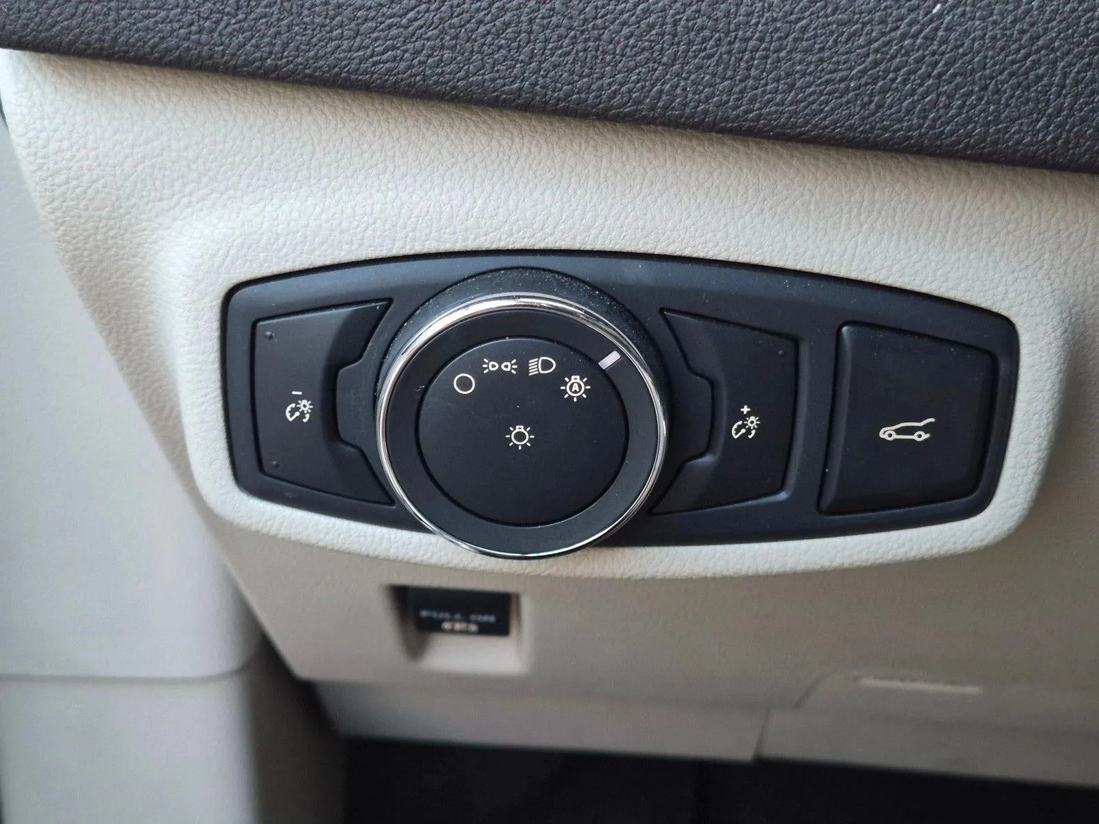 2019 Lincoln MKC Reserve AWD photo 12