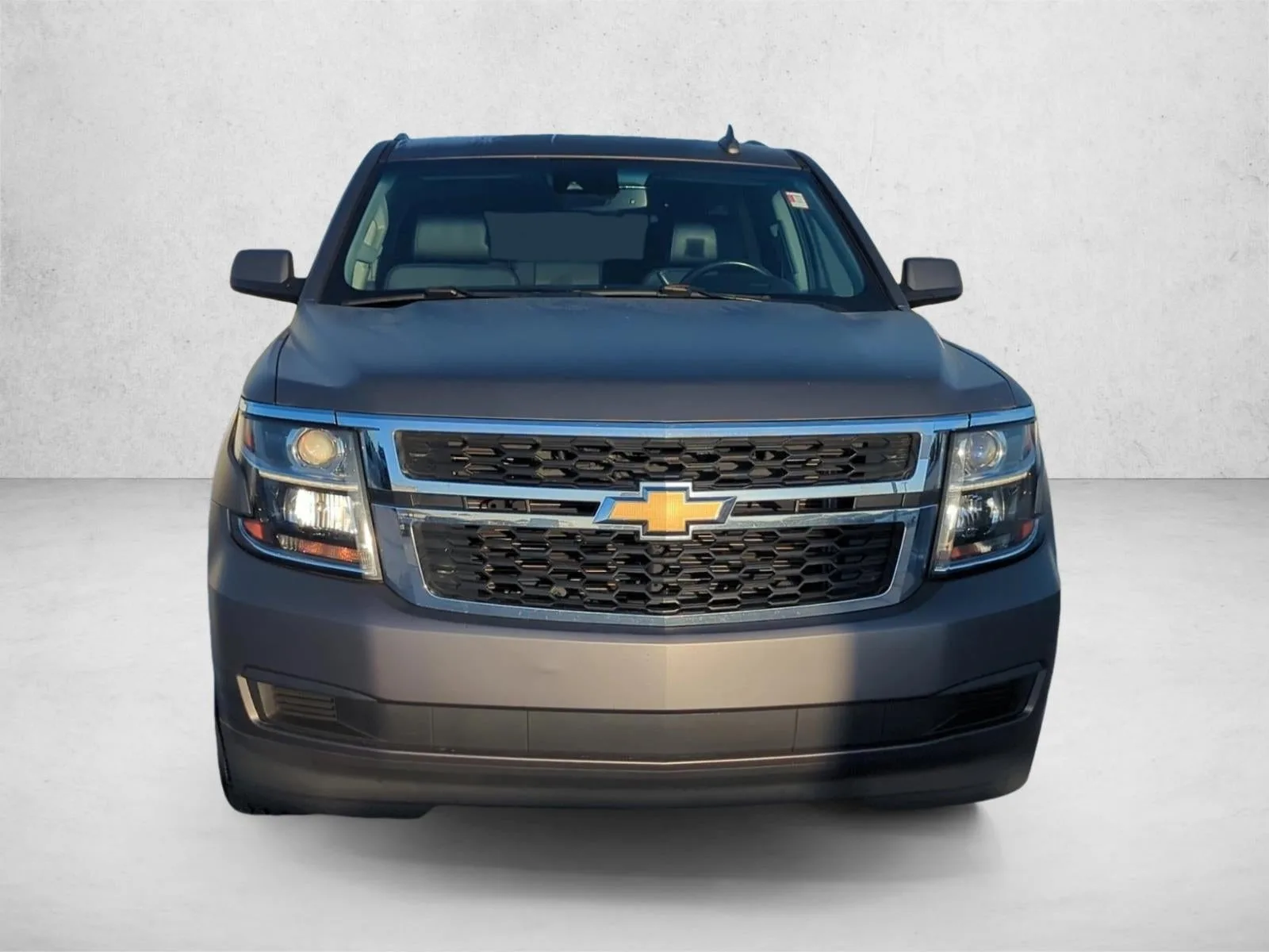2017 Chevrolet Tahoe 4WD LT photo 3