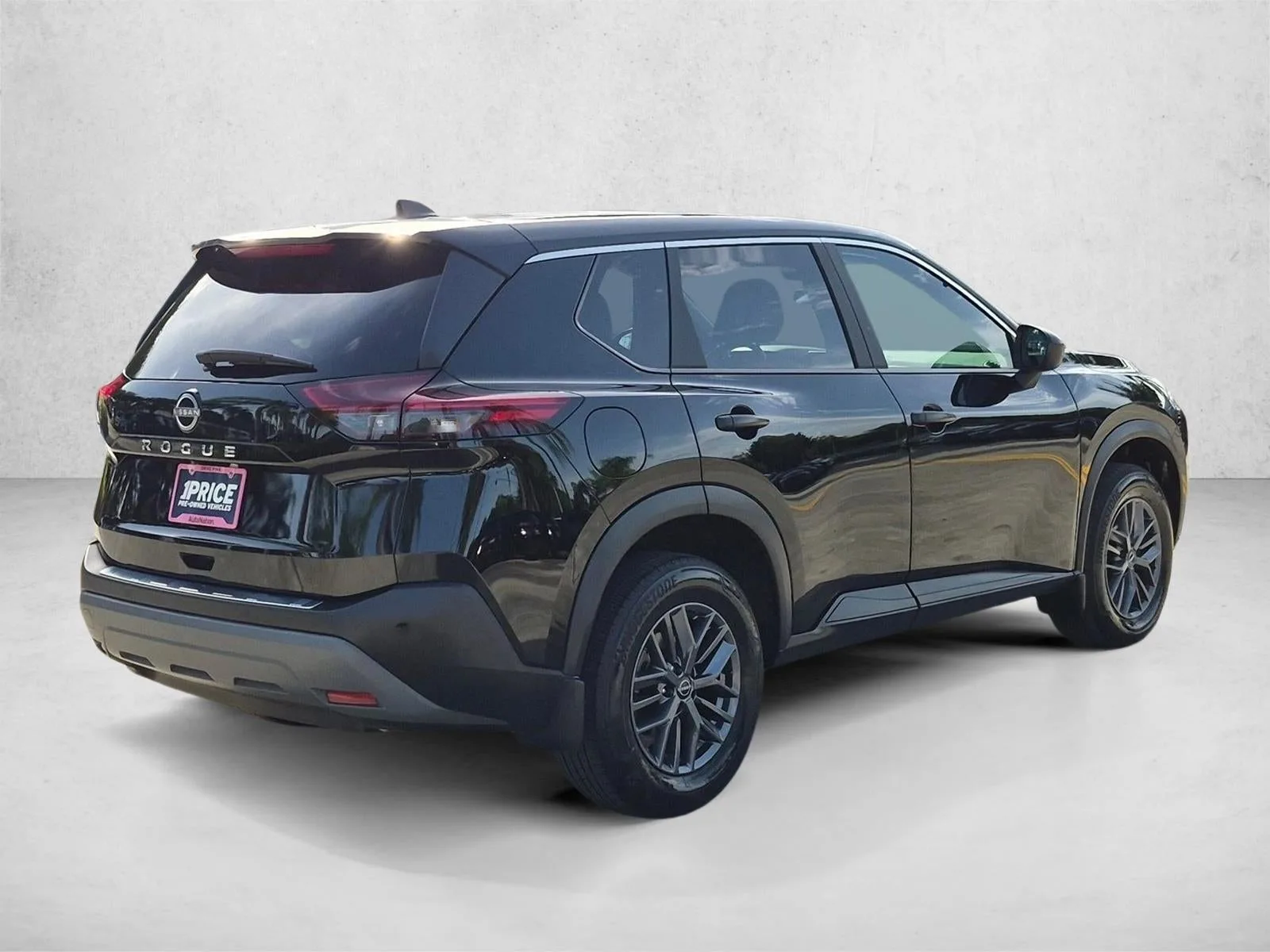 2023 Nissan Rogue FWD S photo 5