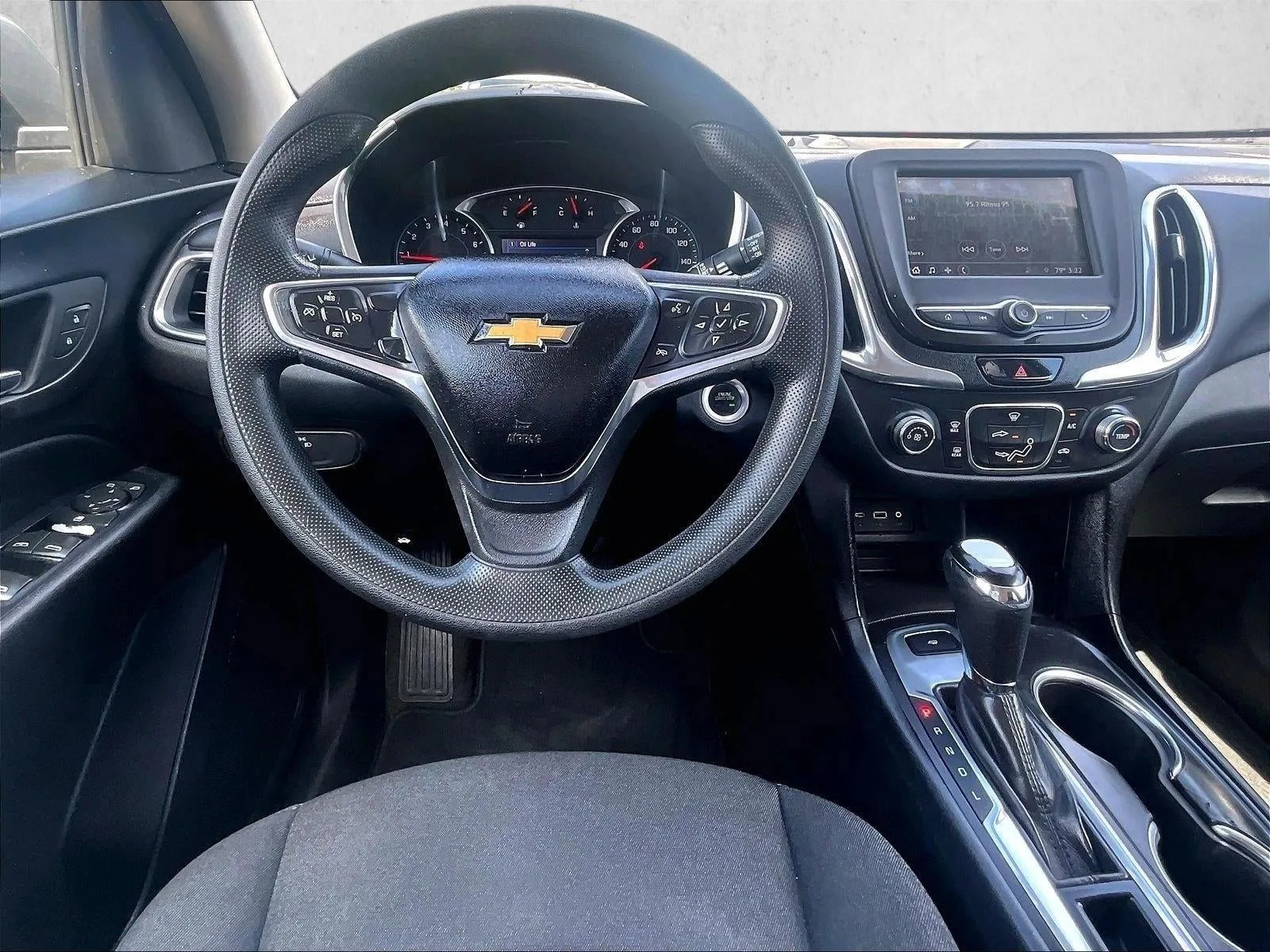 2019 Chevrolet Equinox LT photo 7
