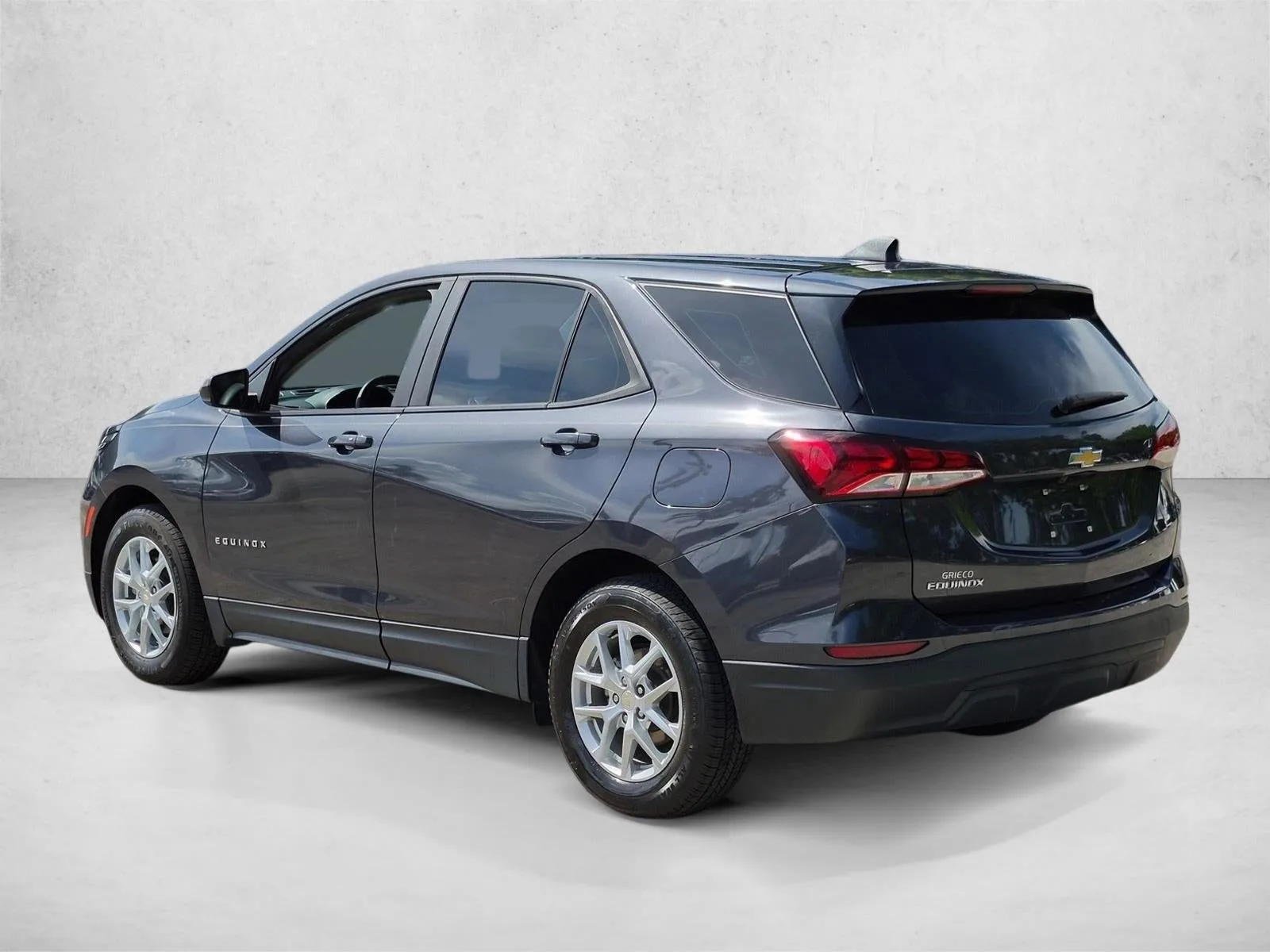 2022 Chevrolet Equinox LS photo 8