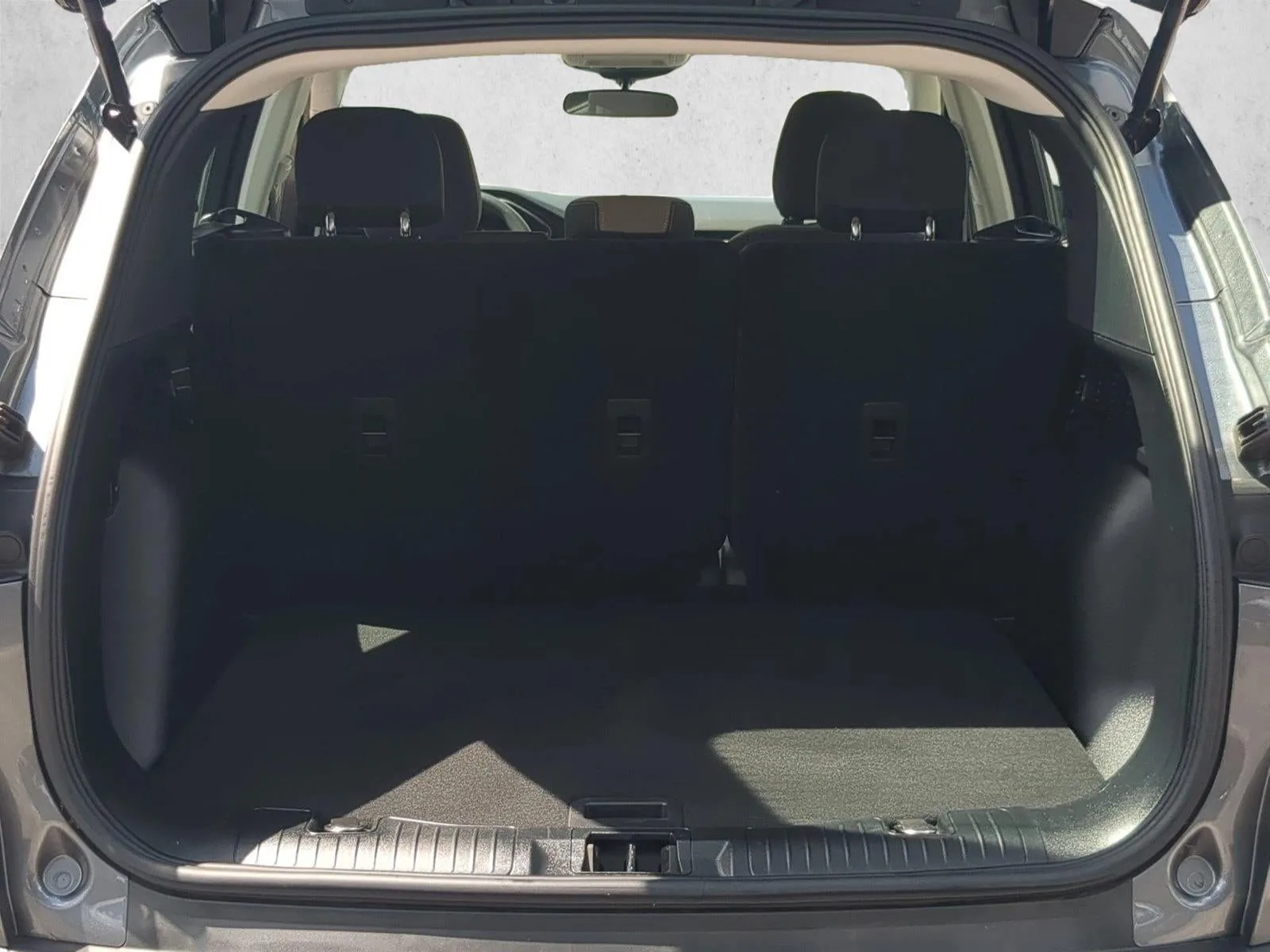2022 Ford Escape S photo 6