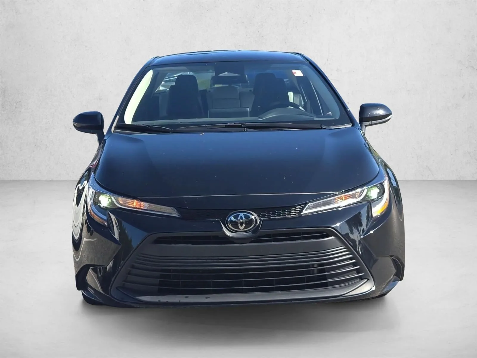 2025 Toyota Corolla LE CVT (Natl) photo 2
