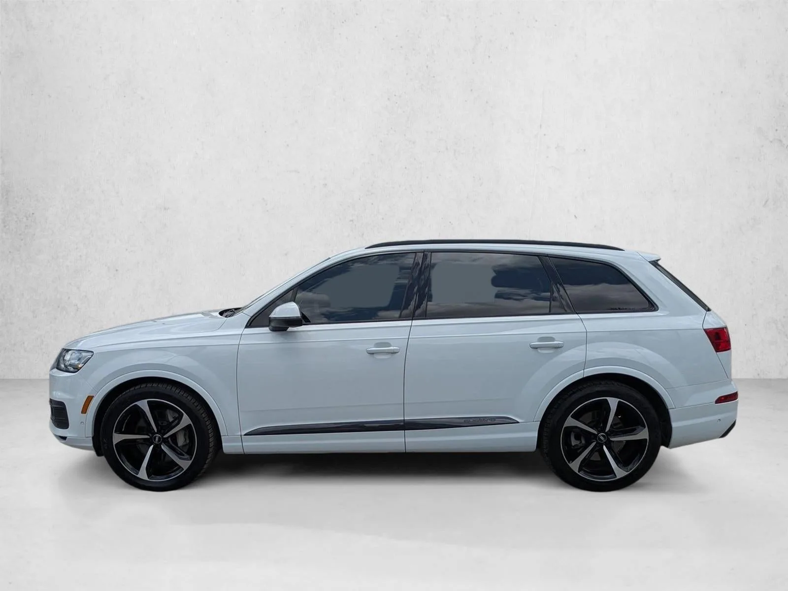 2019 Audi Q7 Prestige 55 TFSI quattro photo 9