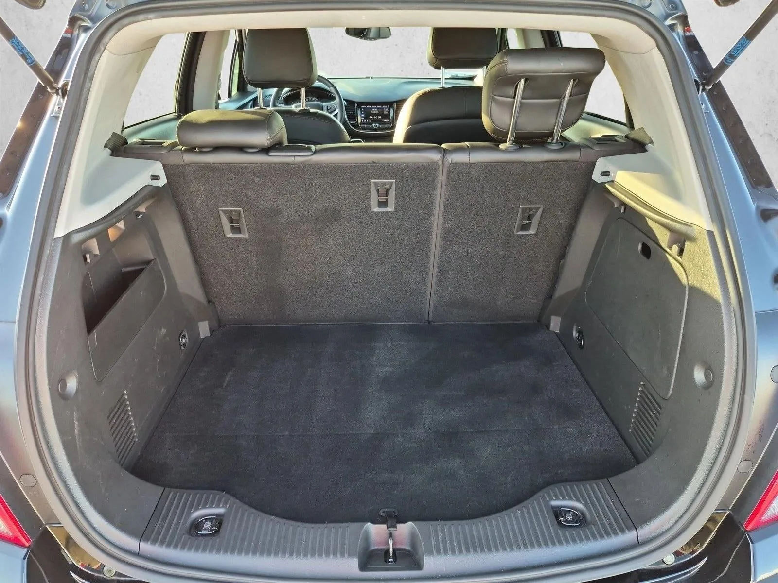 2021 Chevrolet Trax LT photo 6