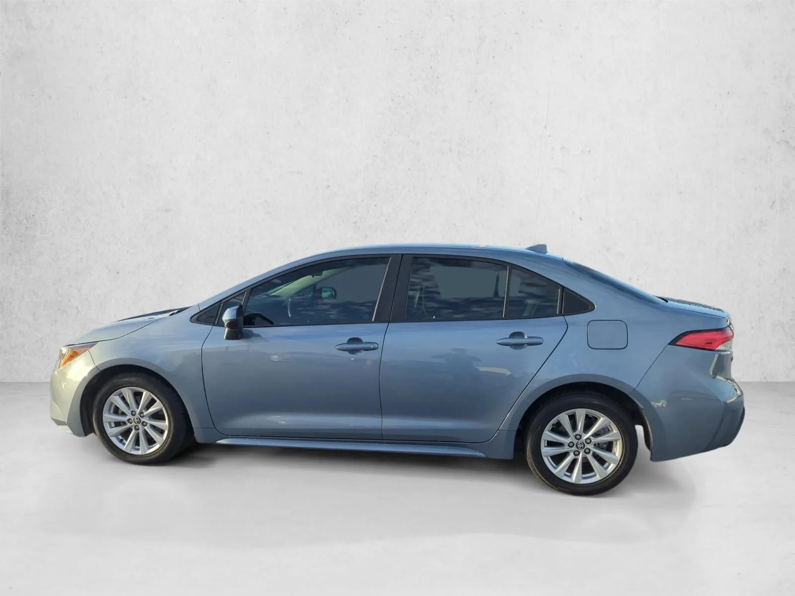 2023 Toyota Corolla LE CVT (Natl) photo 5