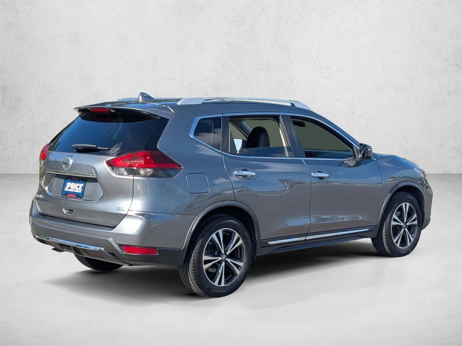 2018 Nissan Rogue FWD SL photo 5