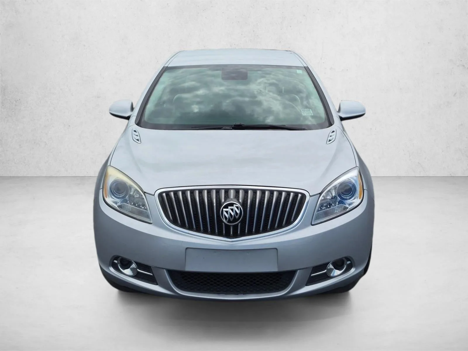 2013 Buick Verano Base photo 2