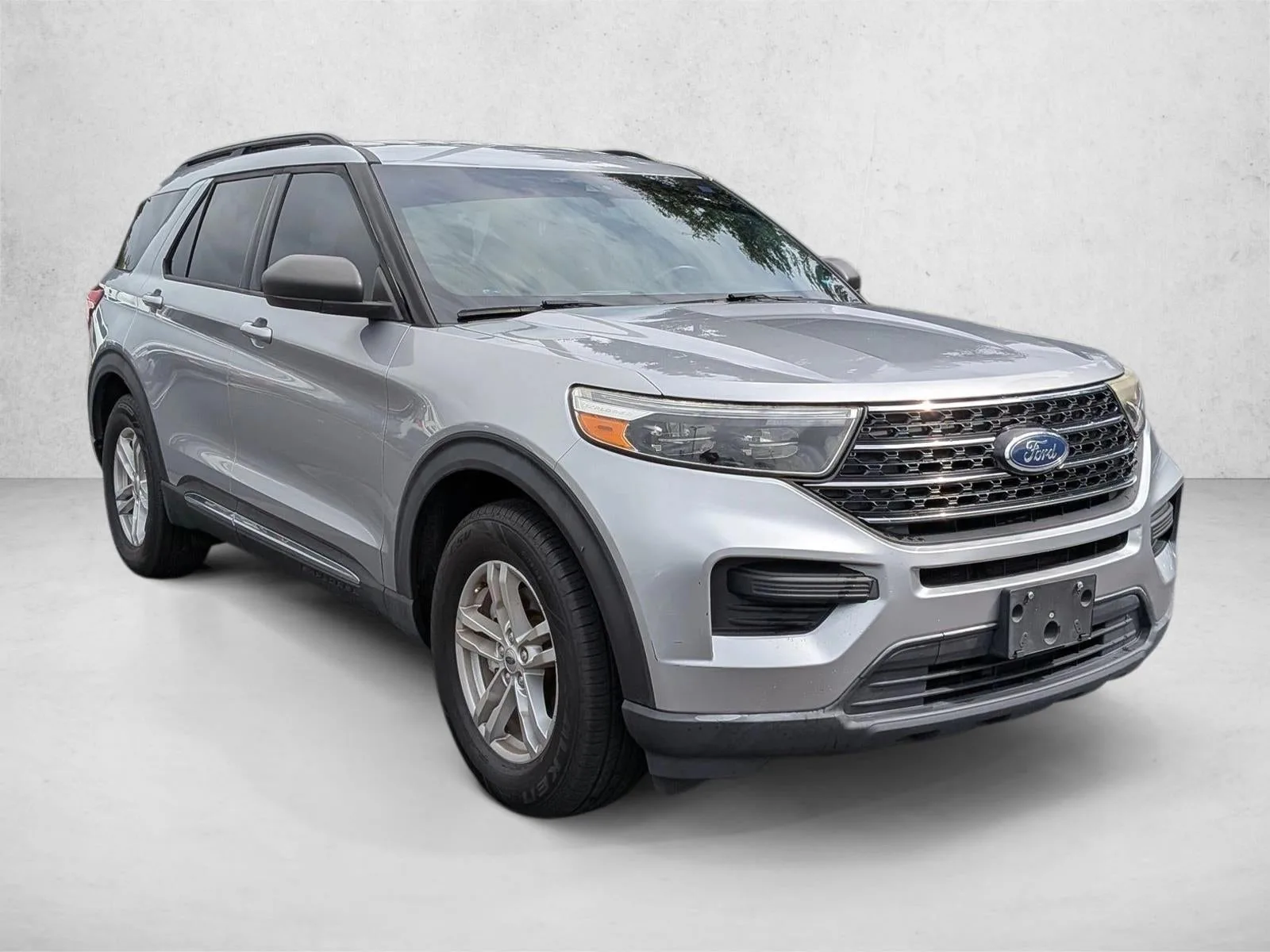 2020 Ford Explorer XLT RWD photo 4